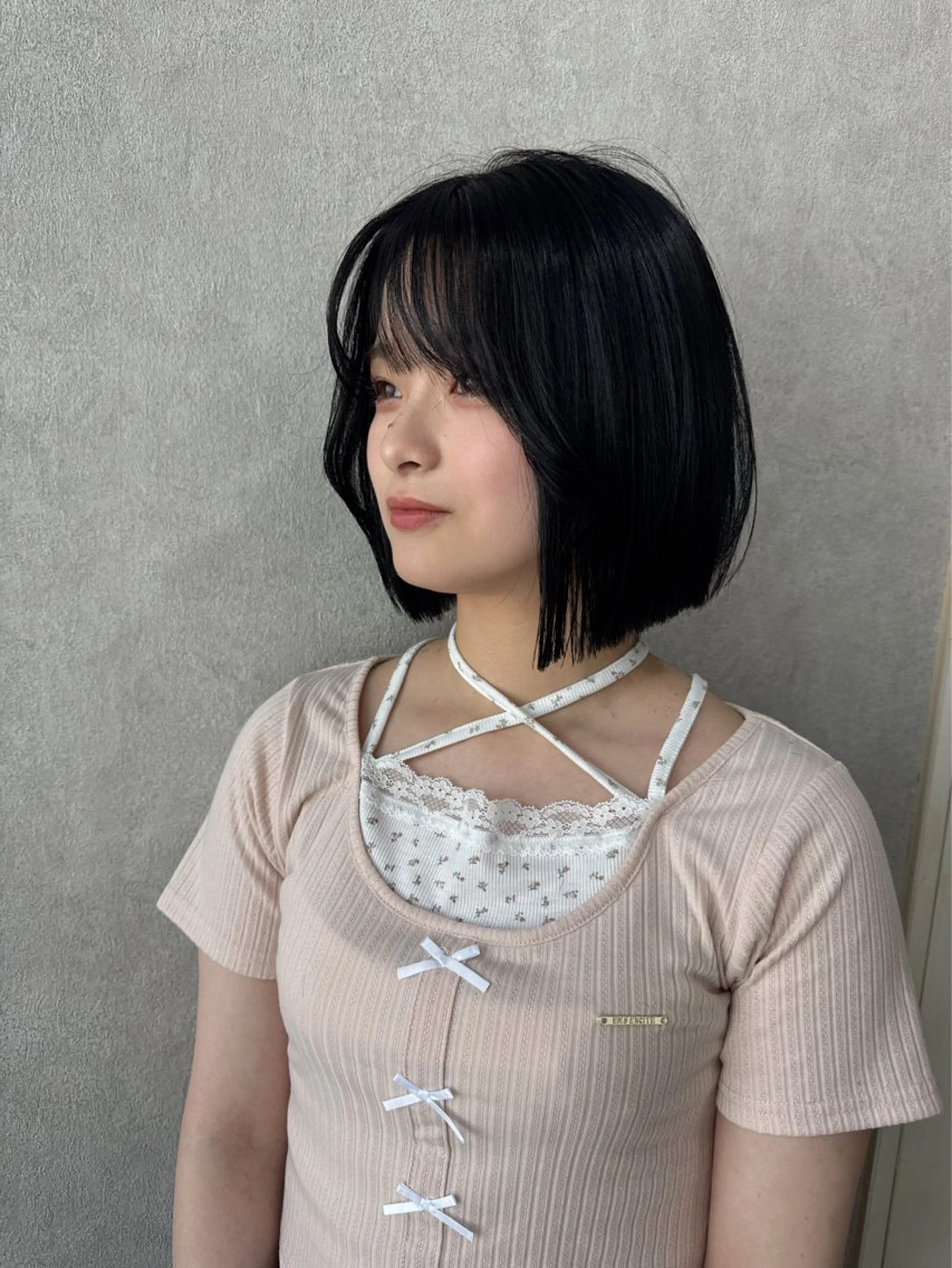 ミディアム カラー アッシュ アッシュブラウン ベージュカラー 黒髪 ブリーチ カット ヘアカラー トリートメント 赤み無し柔らかカラー 【梅田】madokaのヘアスタイル