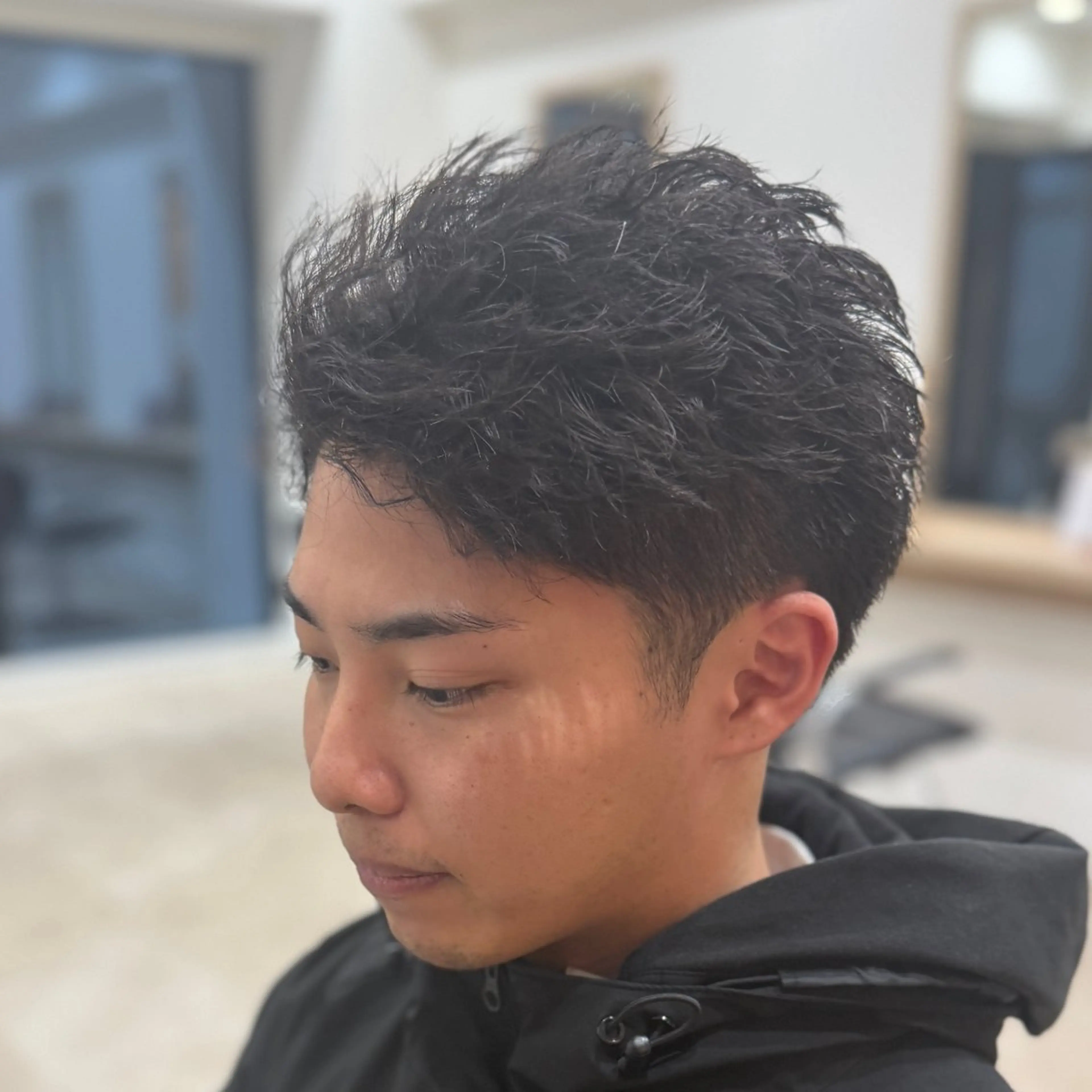 ショート パーマ メンズ カット パーマ 山中 翔平のヘアスタイル