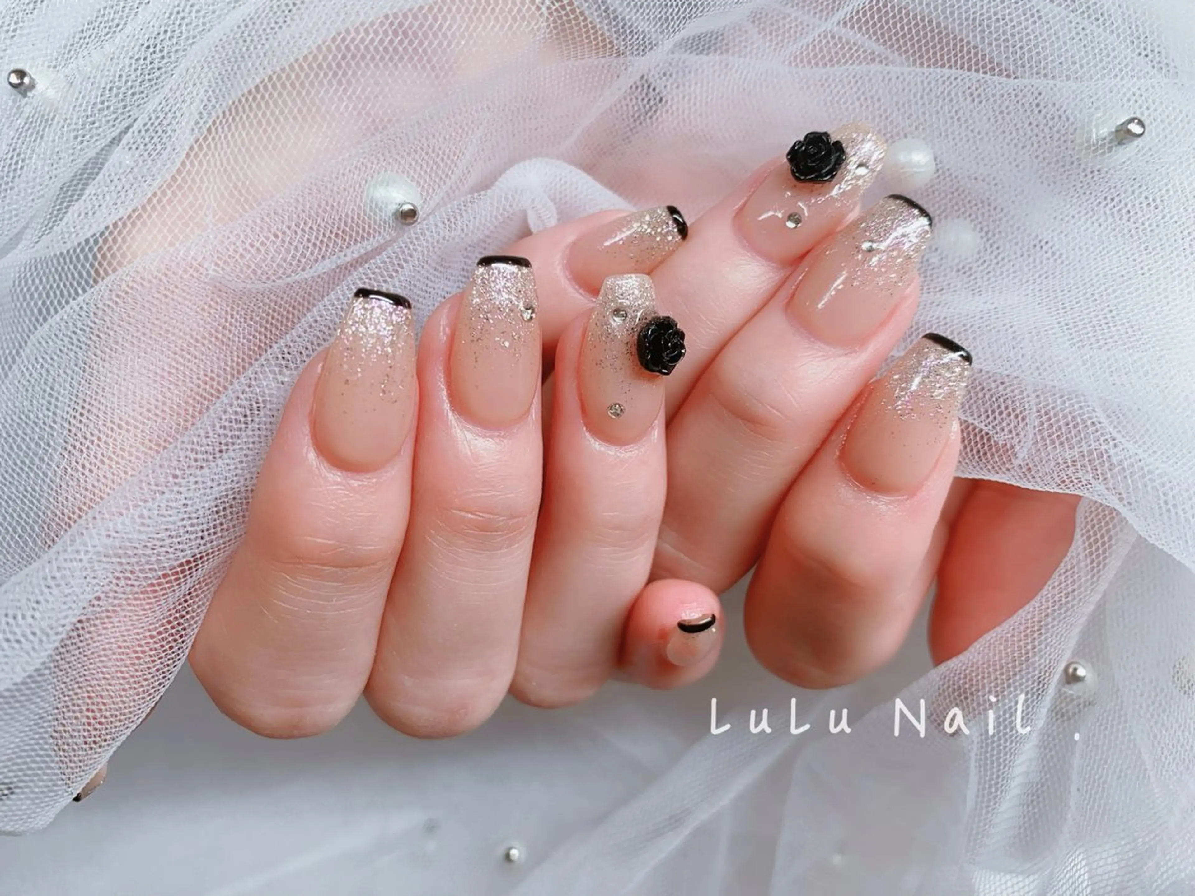 ネイル ハンドネイル LULU Nail  Salon 新宿所属・LU LU NailSalonのネイルデザイン