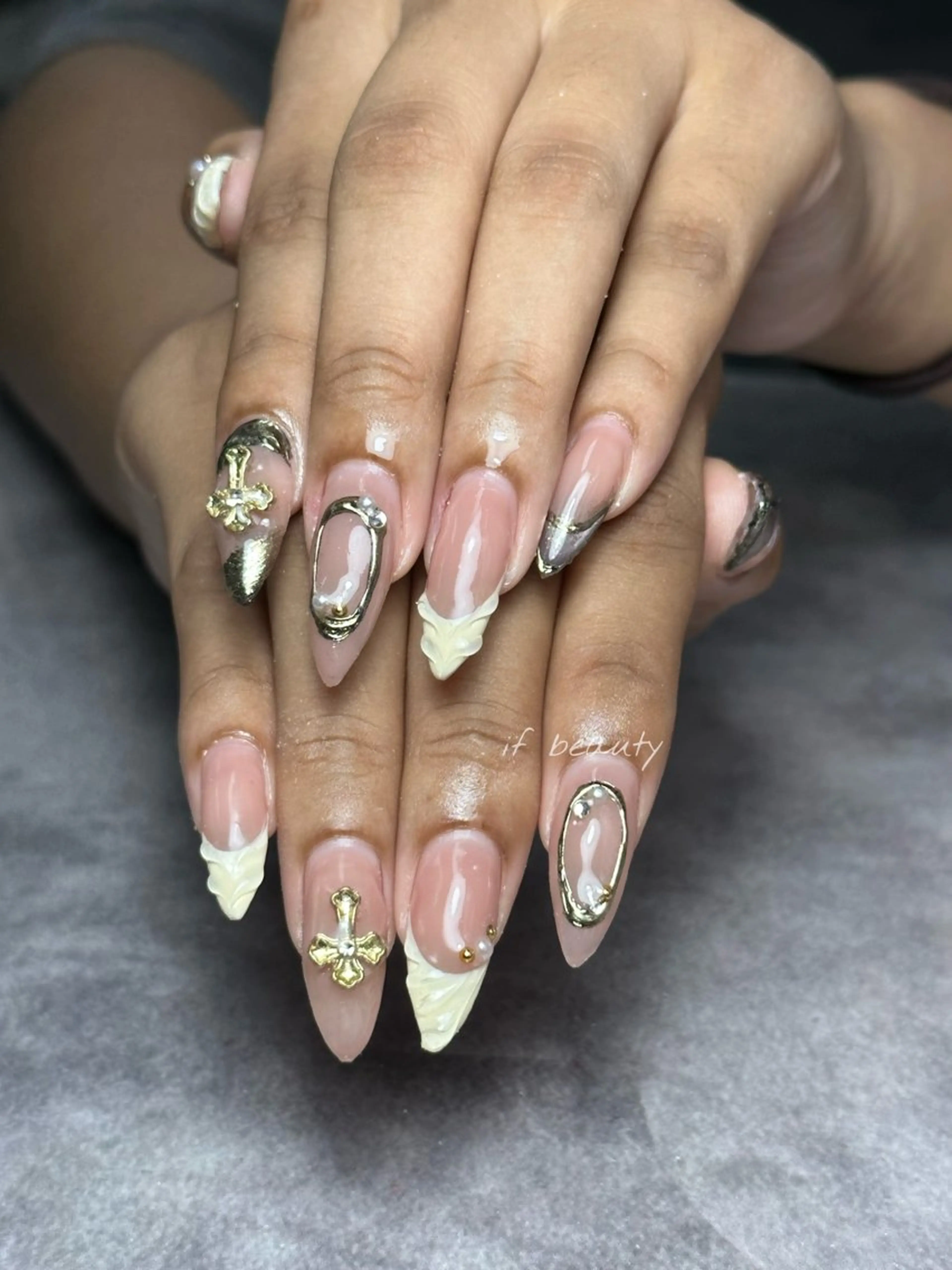 ネイル アートネイル ジェルネイル グラデーション パラジェル ワンホンネイル ハンドネイル if Hair＆Nail Salon所属・IKA /海外ネイル /個性派/ワンホンのネイルデザイン