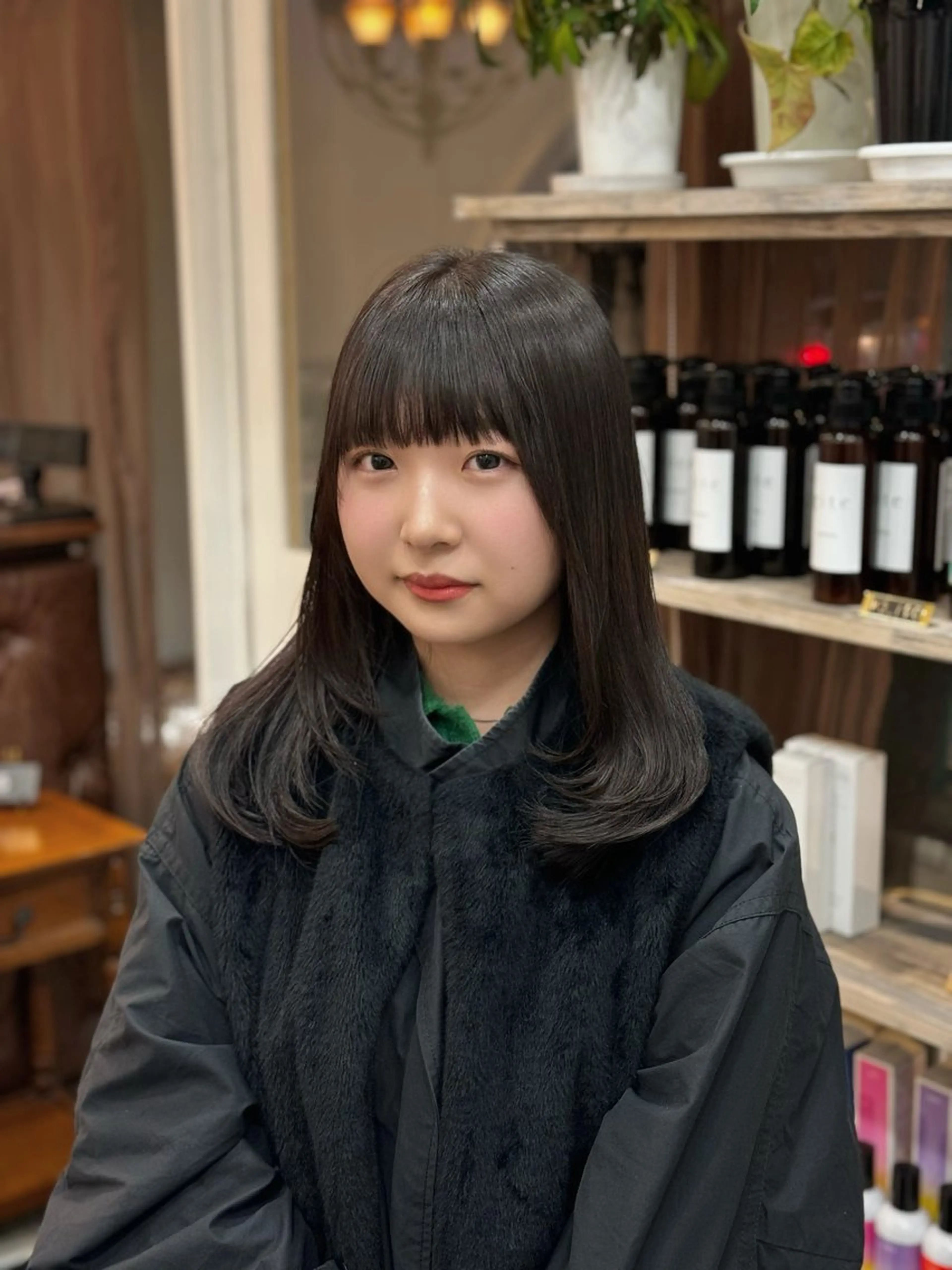 セミロング ウルフ/レイヤー /パーマ　ナユタのヘアスタイル