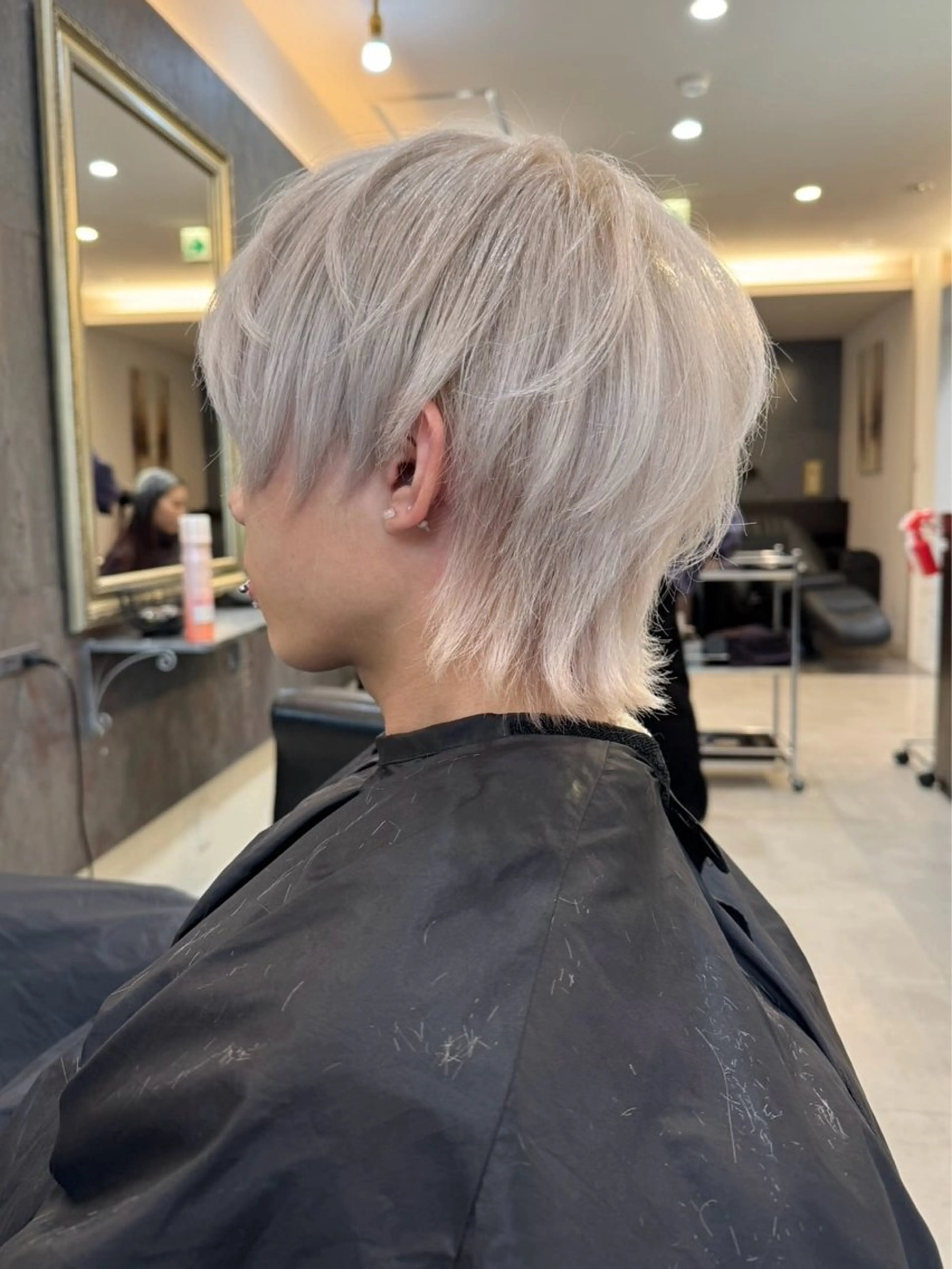 カラー メンズ カット ヘアカラー トリートメント ハイトーン/ウルフ/ レイヤー/Asukaのヘアスタイル