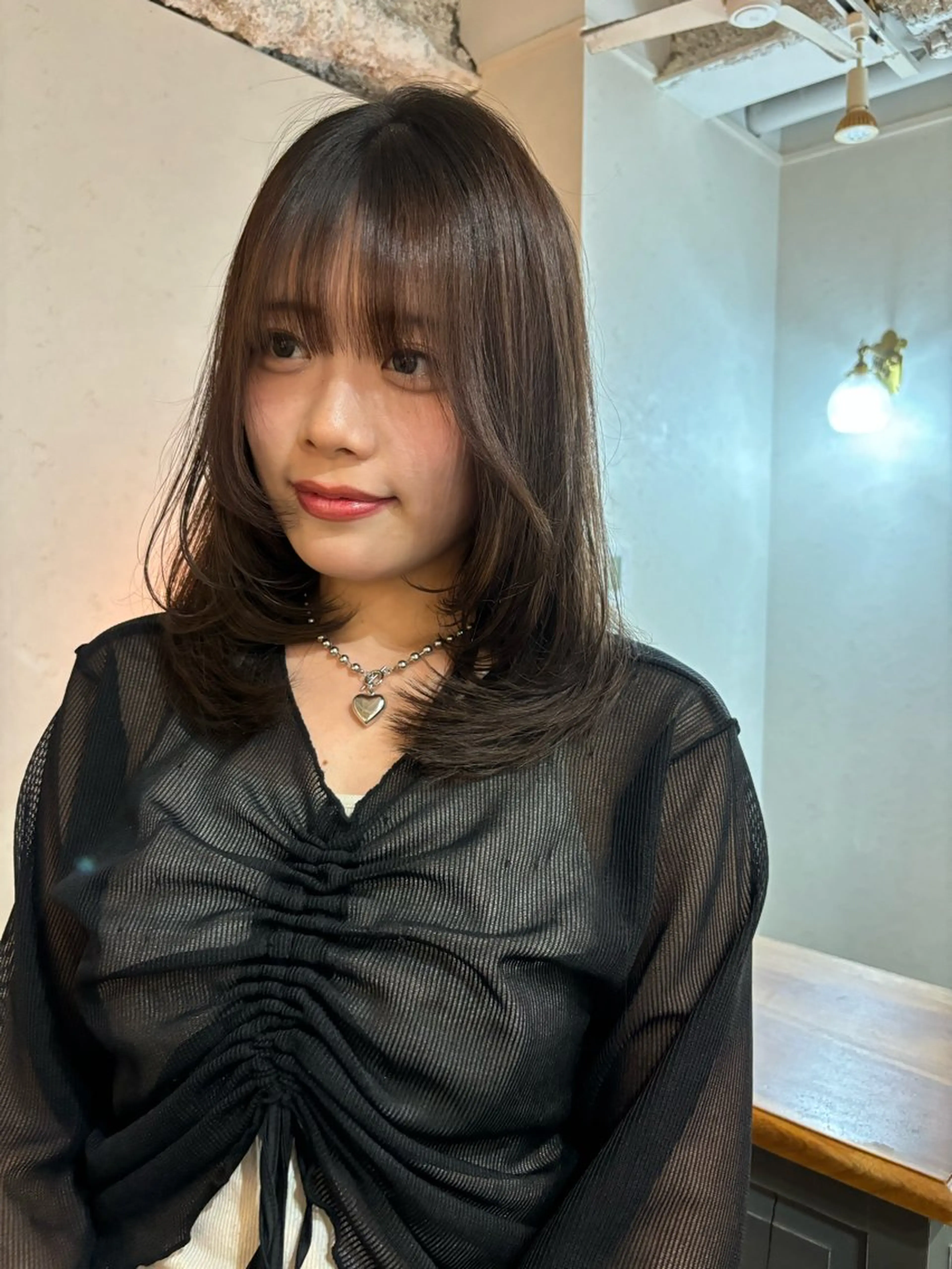 ミディアム レイヤーカット カット ヘアカラー トリートメント 林　蓮／レイヤー /透明感カラーのヘアスタイル