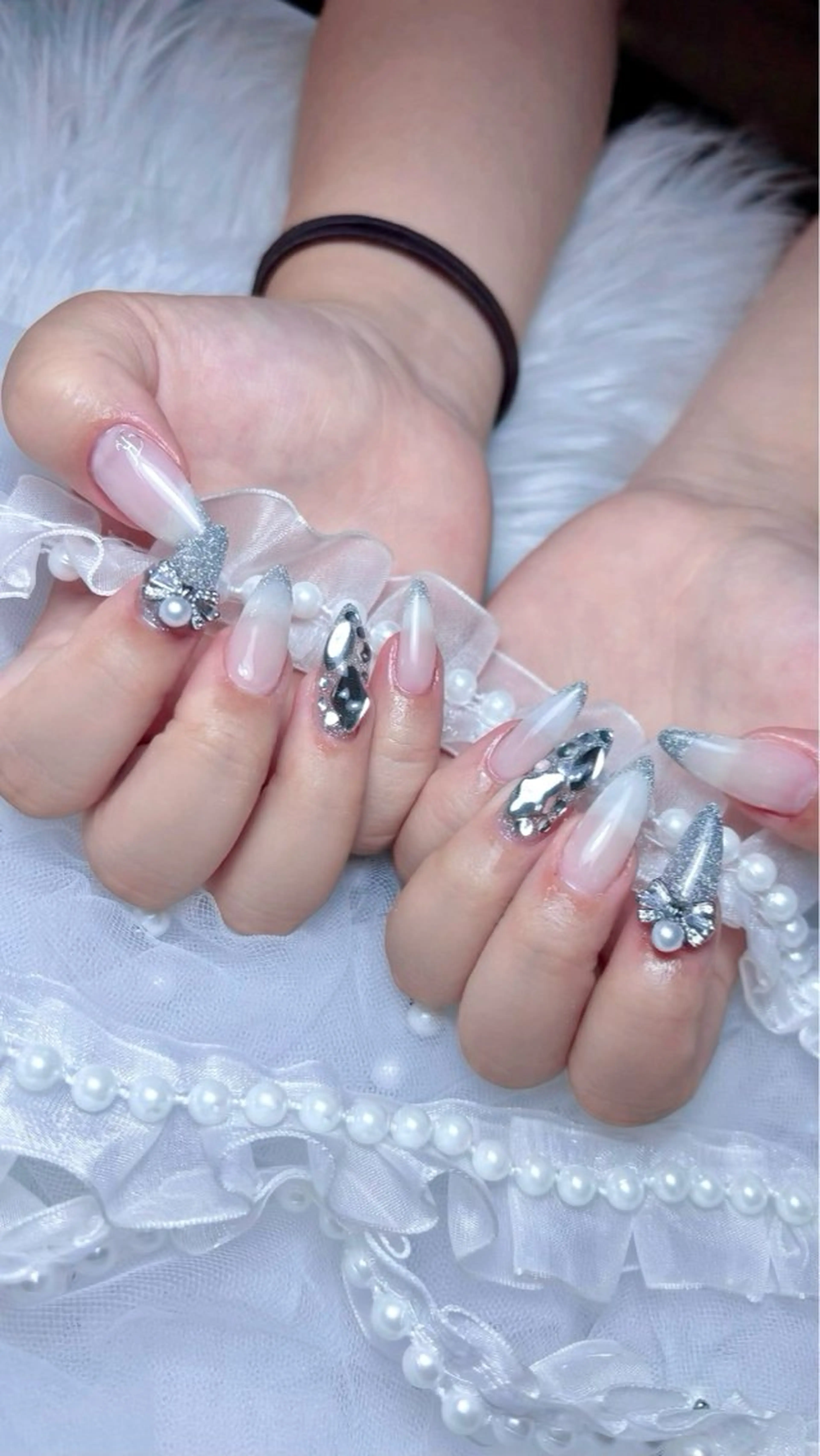 ネイル 辻崎 来里のネイルデザイン