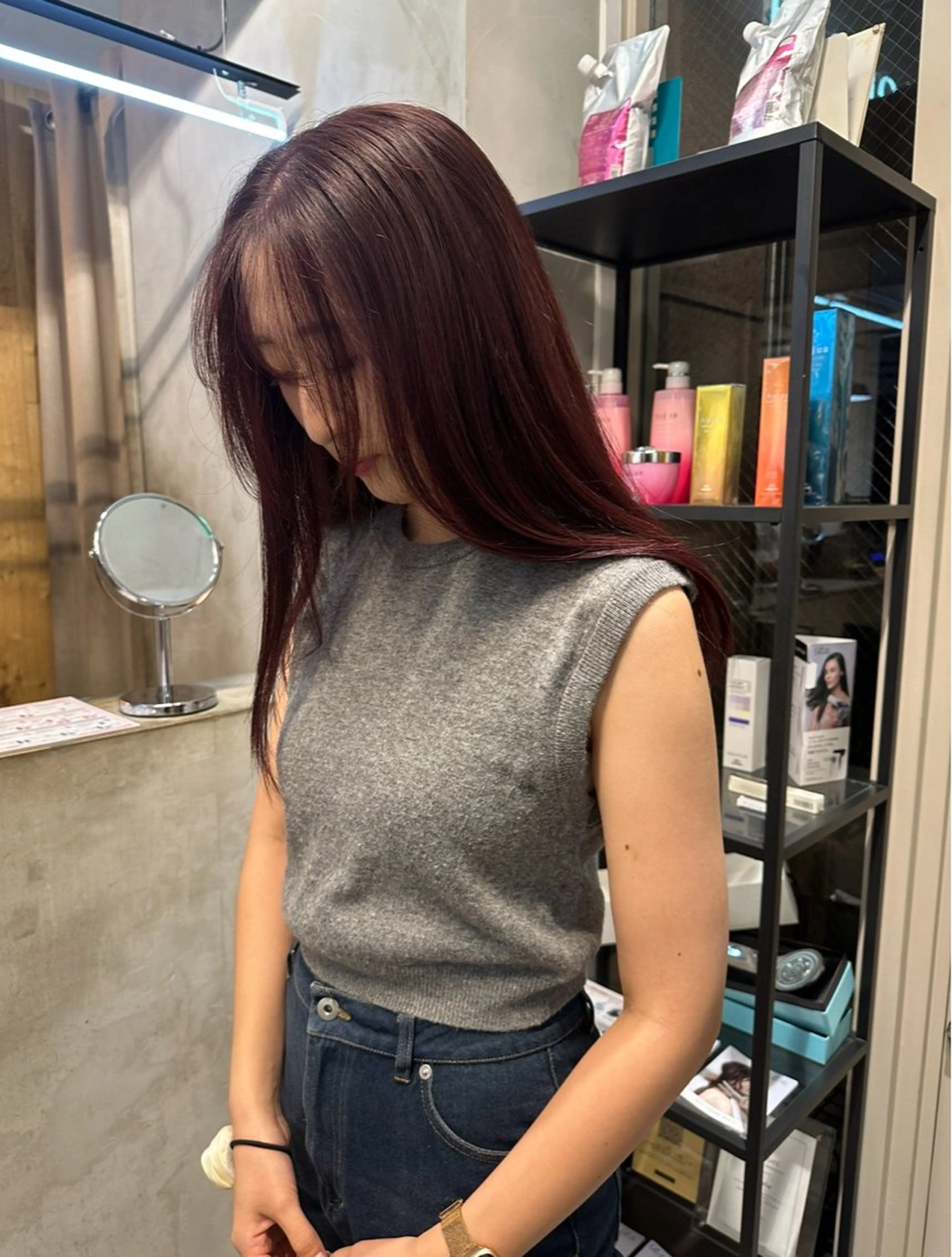 ロング カラー ブリーチ ボルドーカラー ハイトーンカラー ブリーチなしカラー ボブ カット ヘアカラー トリートメント REINA☁️透明感 カラー/ぷつっと♡のヘアスタイル