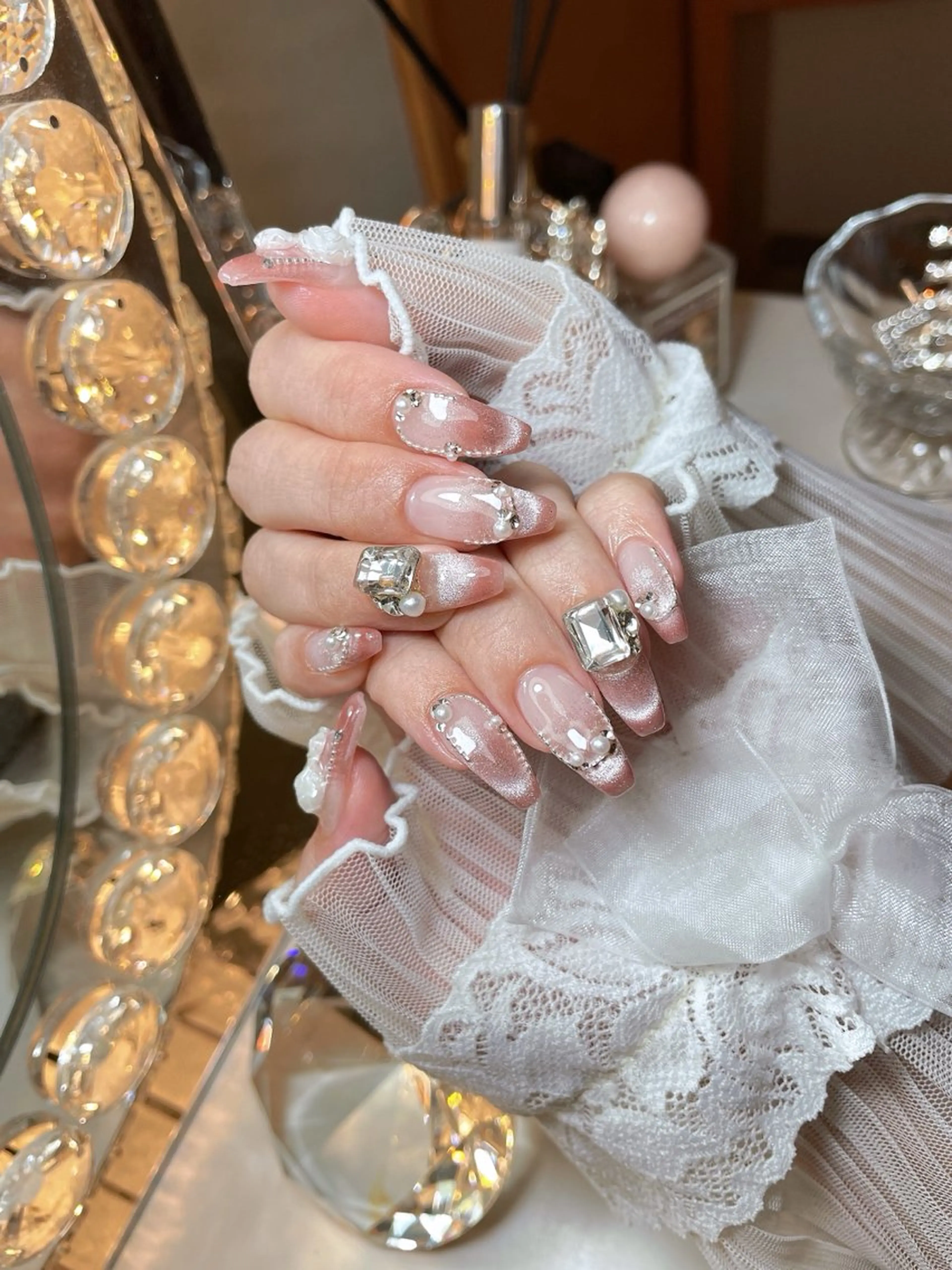 ネイル 23時まで❤︎韓国、 ワンホンネイルのネイルデザイン