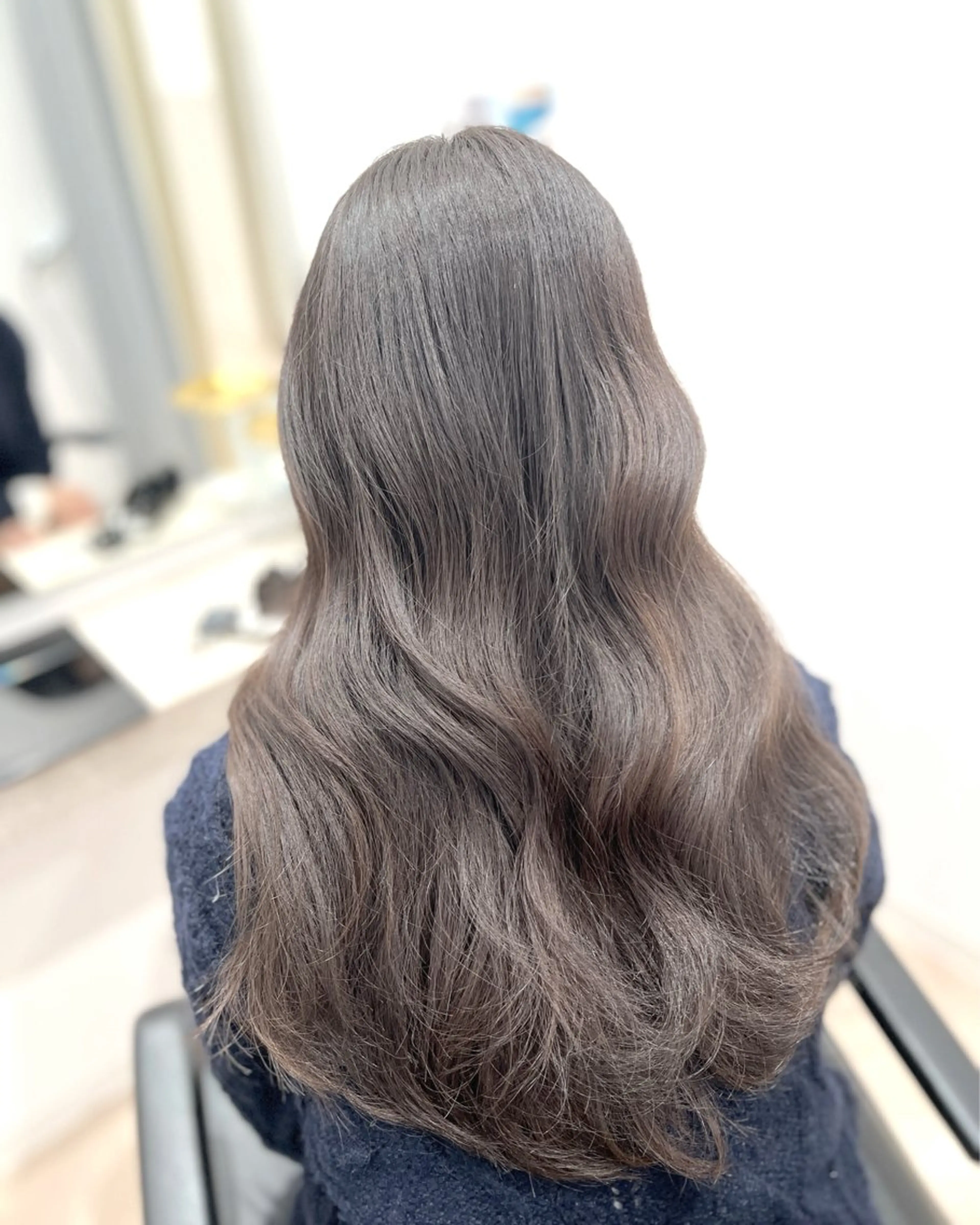 ロング カラー グレージュ 顔まわり職人🇰🇷 韓国ヘア/KAITOのヘアスタイル