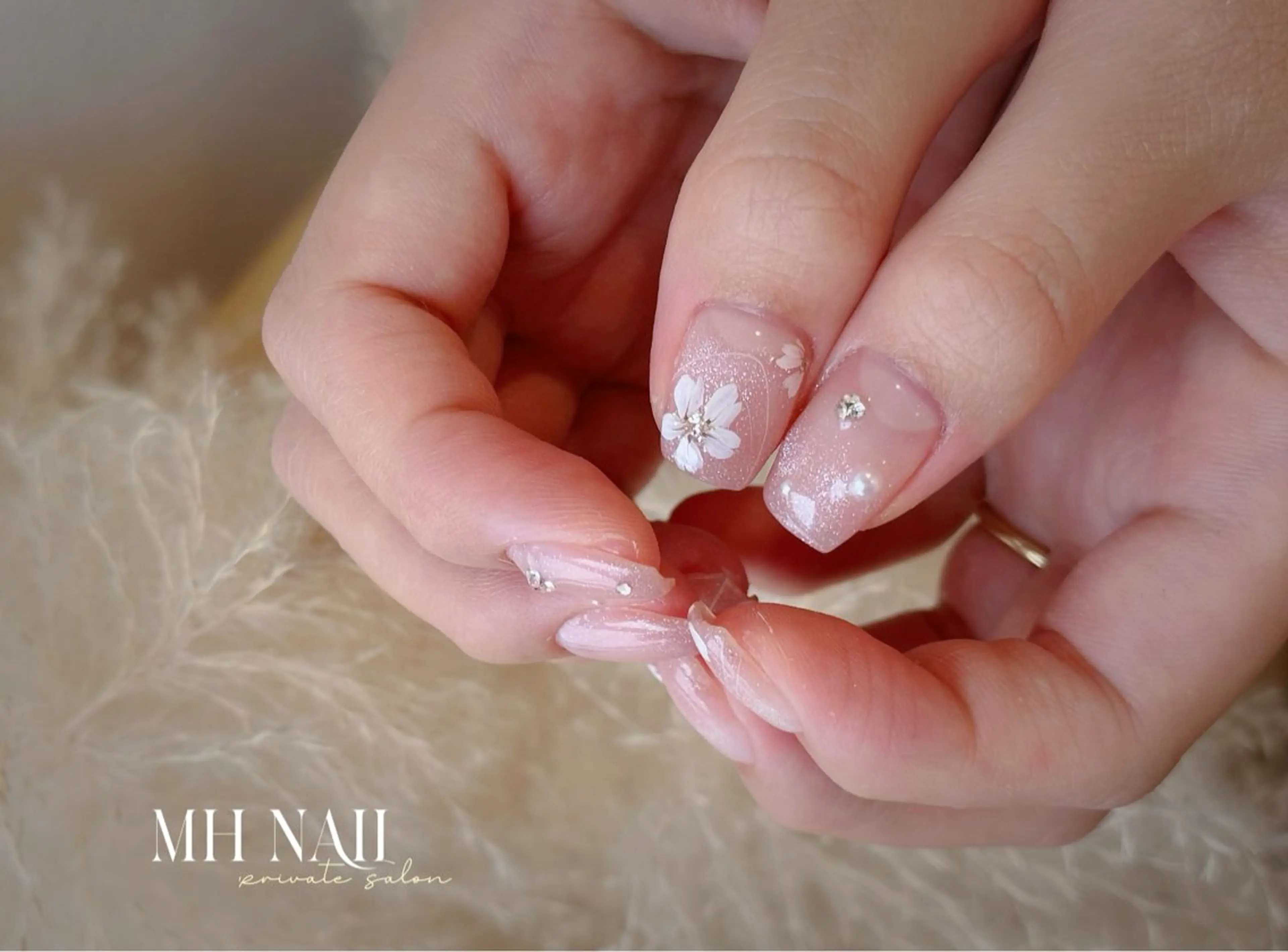 ネイル ハンドネイル MH Nailのネイルデザイン