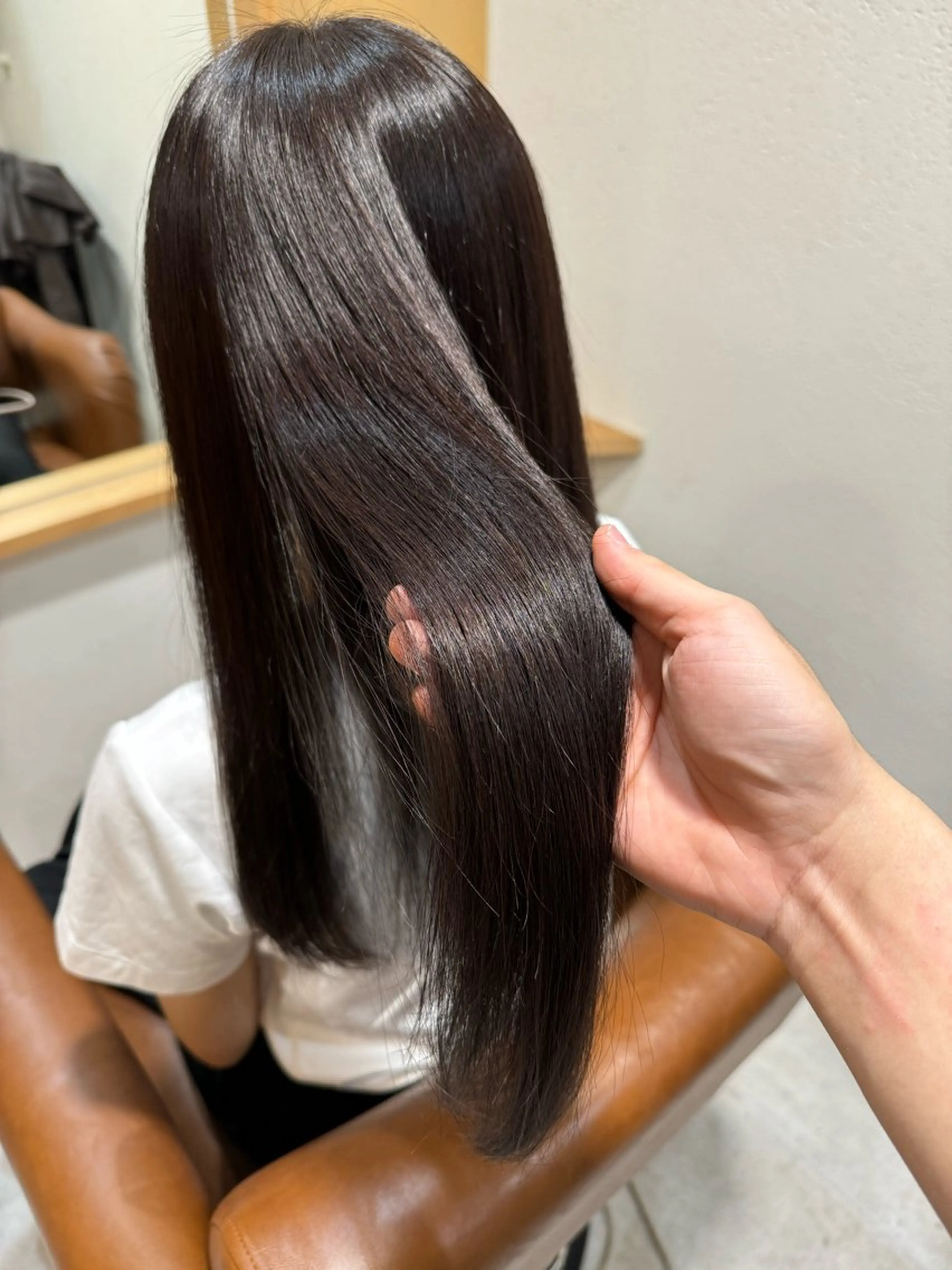 カラー 岡嶋 陸のヘアスタイル