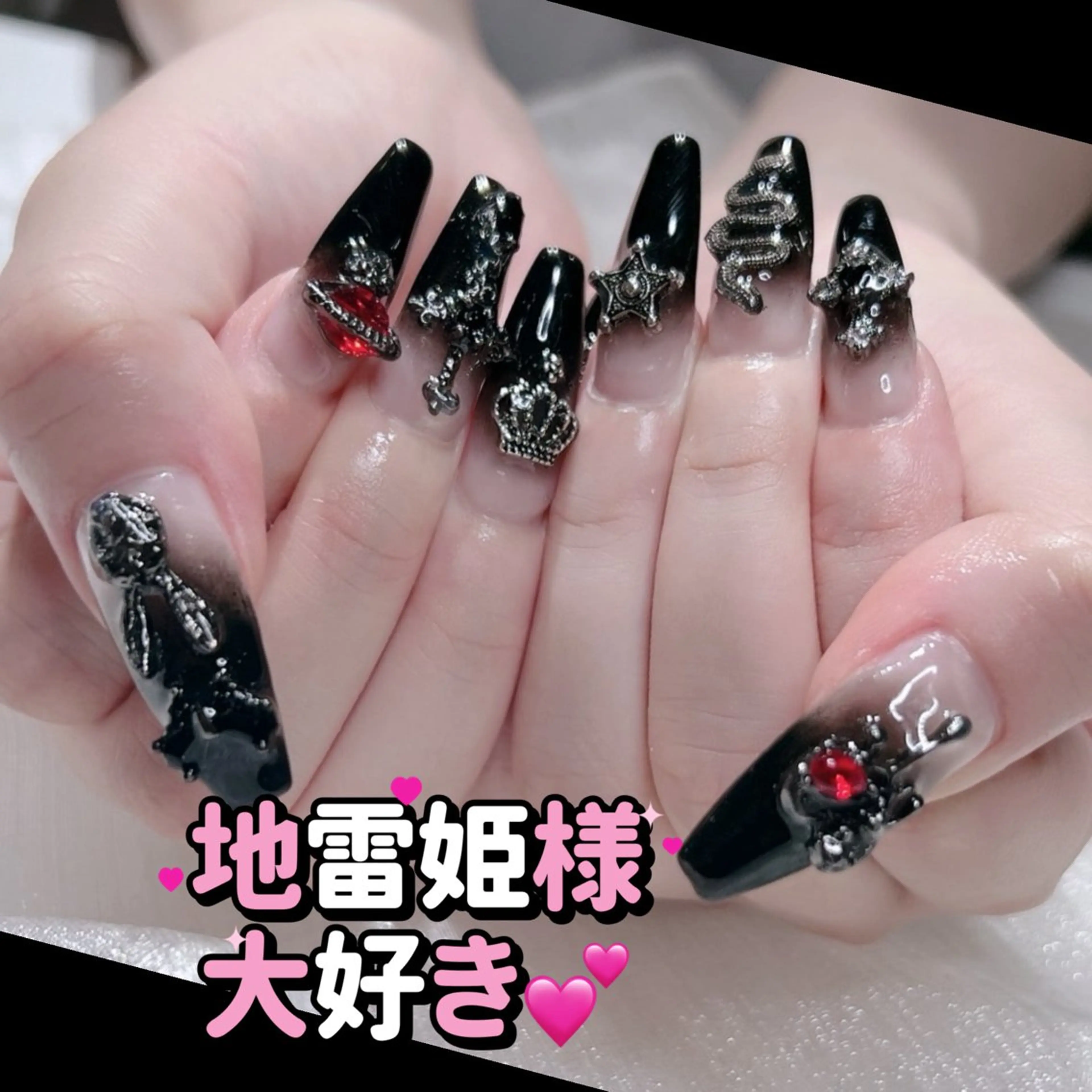 ネイル リボン、ガーリー パーツ放題専門店のネイルデザイン