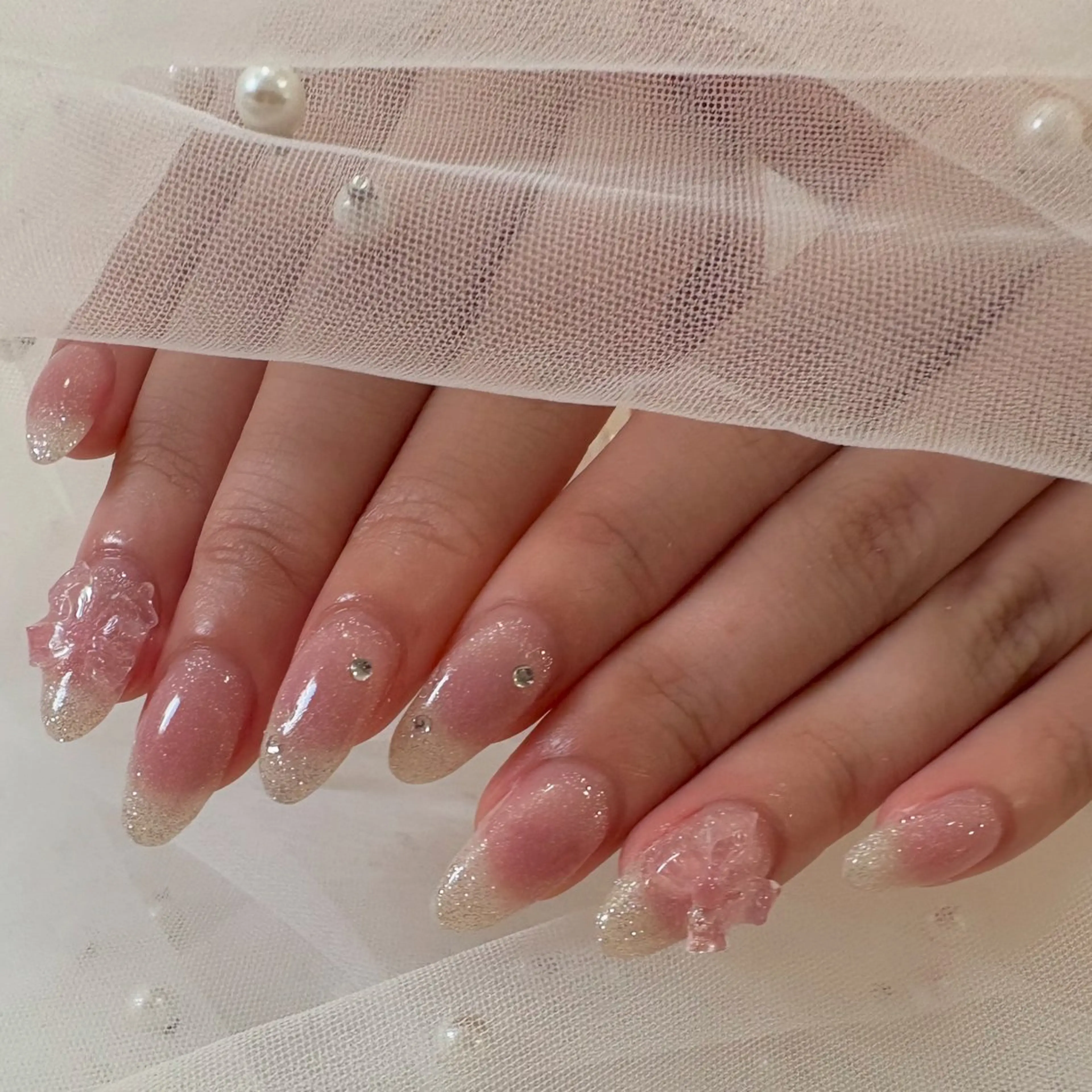 ミディアム 🎀韓国ネイル/ キラキラネイル専門店のネイルデザイン