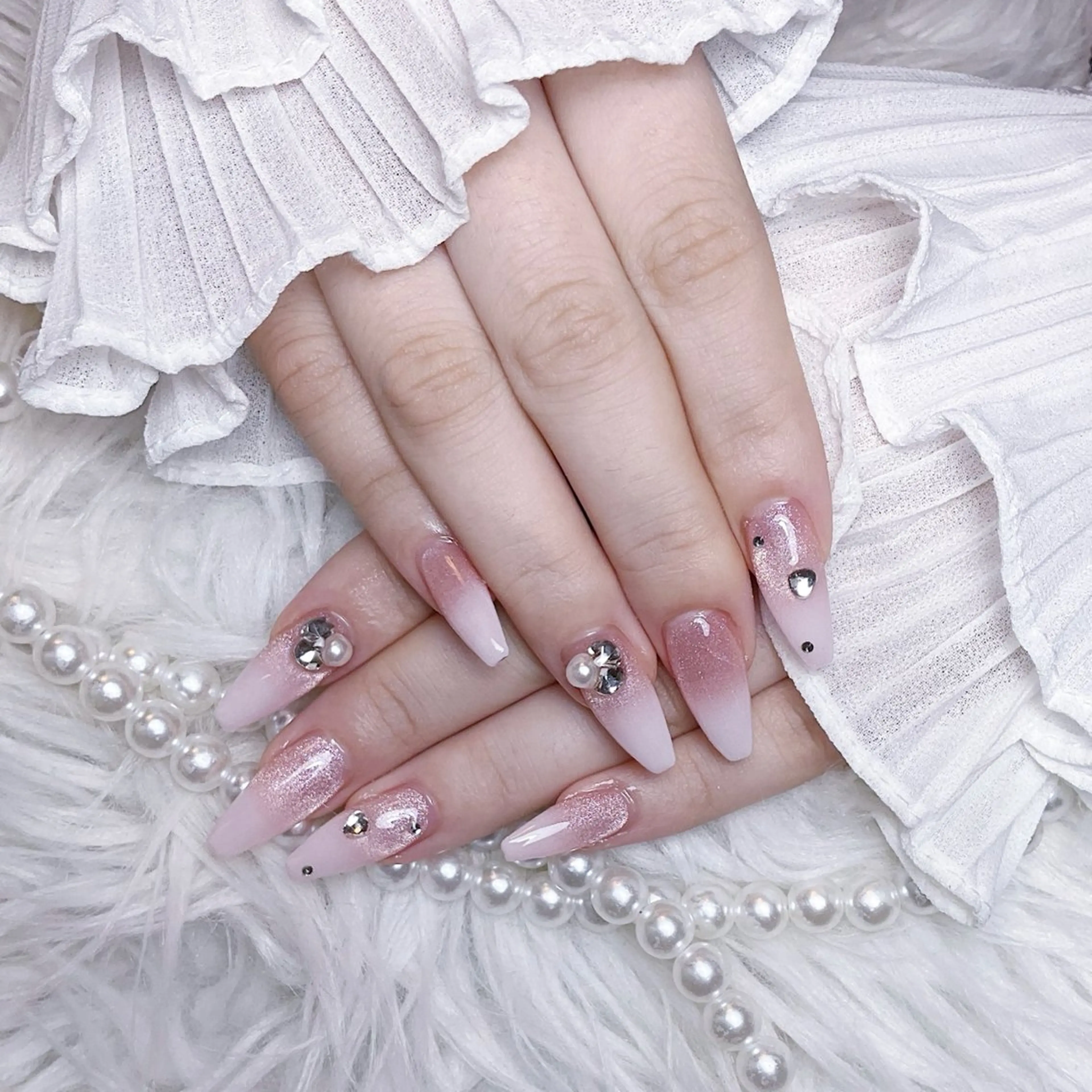 ネイル ハンドネイル 🌈Yun nail hyejin💋のネイルデザイン