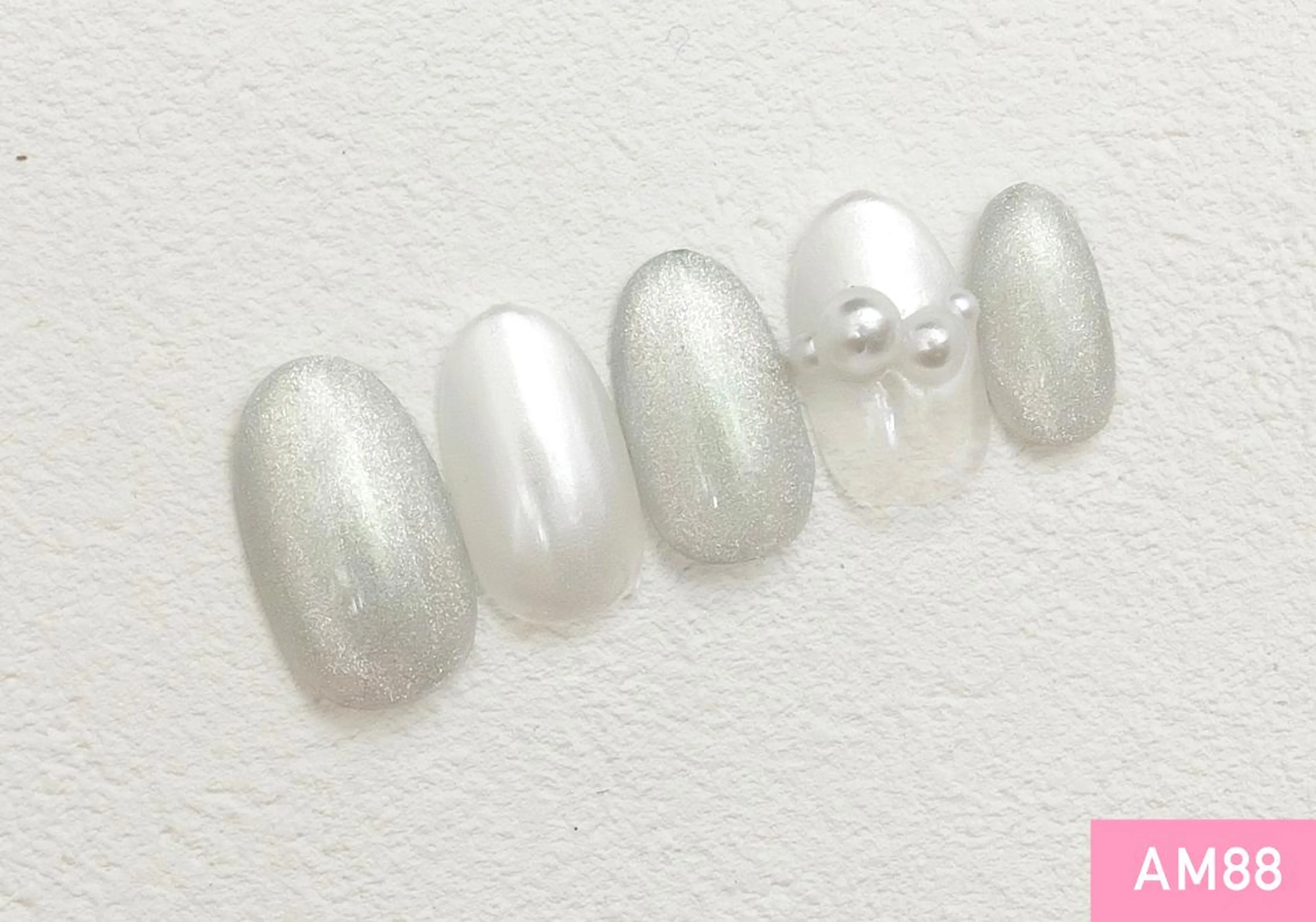 ネイル シルバー 新橋🌷 Nailのネイルデザイン