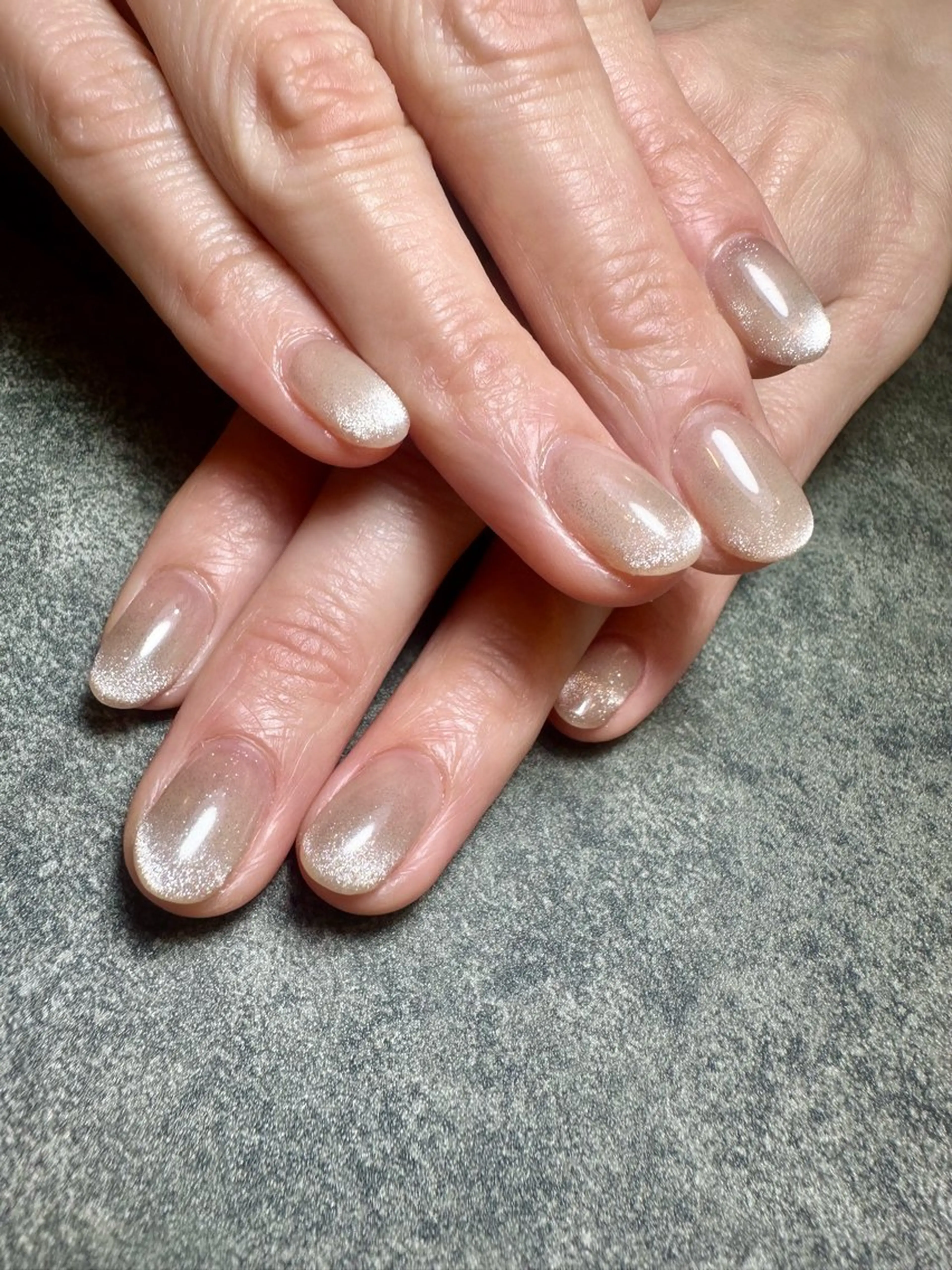 ネイル フレンチネイル マグネットフレンチ ハンドネイル Re :eight Nail所属・NISHIOKA FUKUMIのネイルデザイン