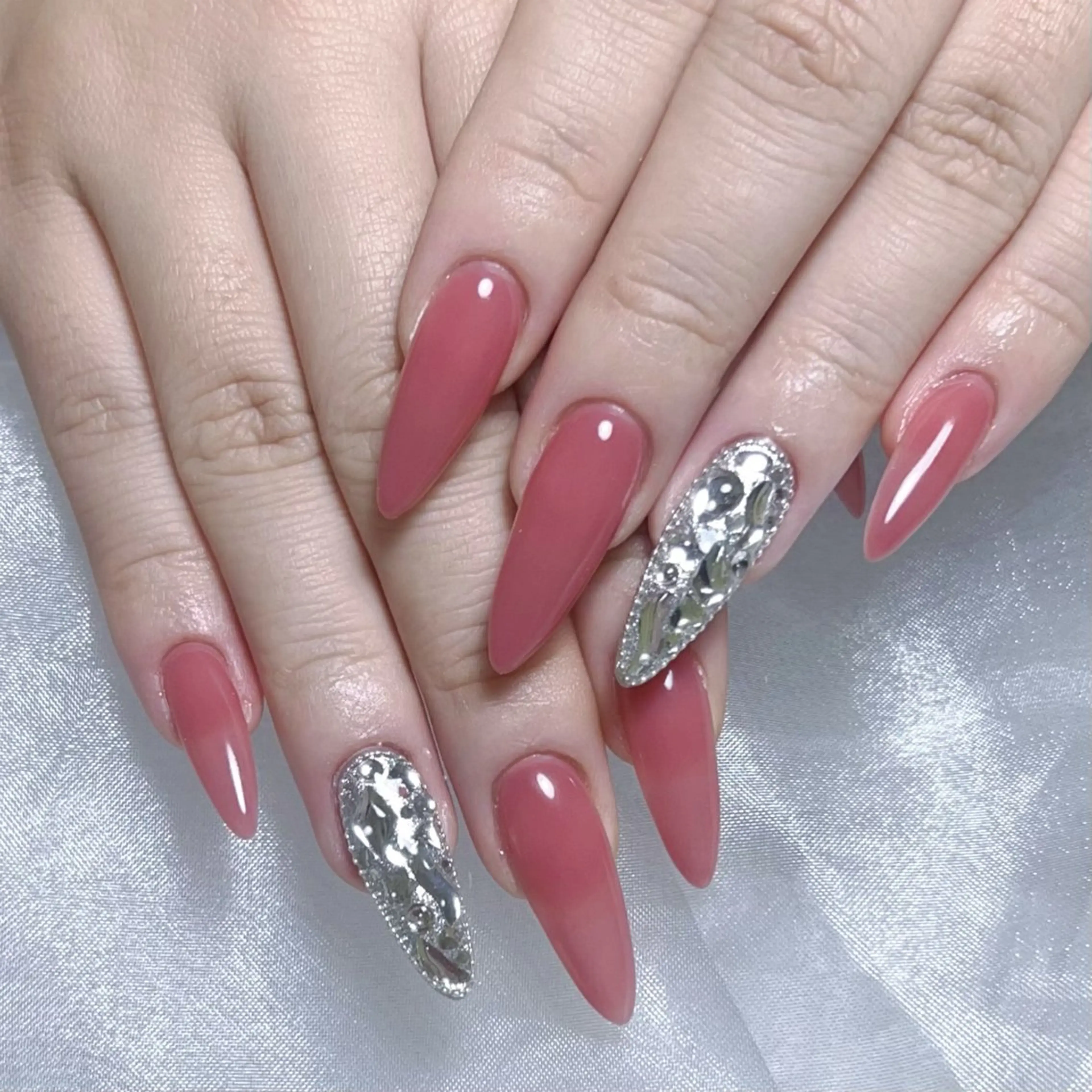 メンズ ネイル メンズ韓国風 アートネイル オーロラネイル ガーリー キラキラネイル ハンドネイル Nail salon 木にいるのネイルデザイン