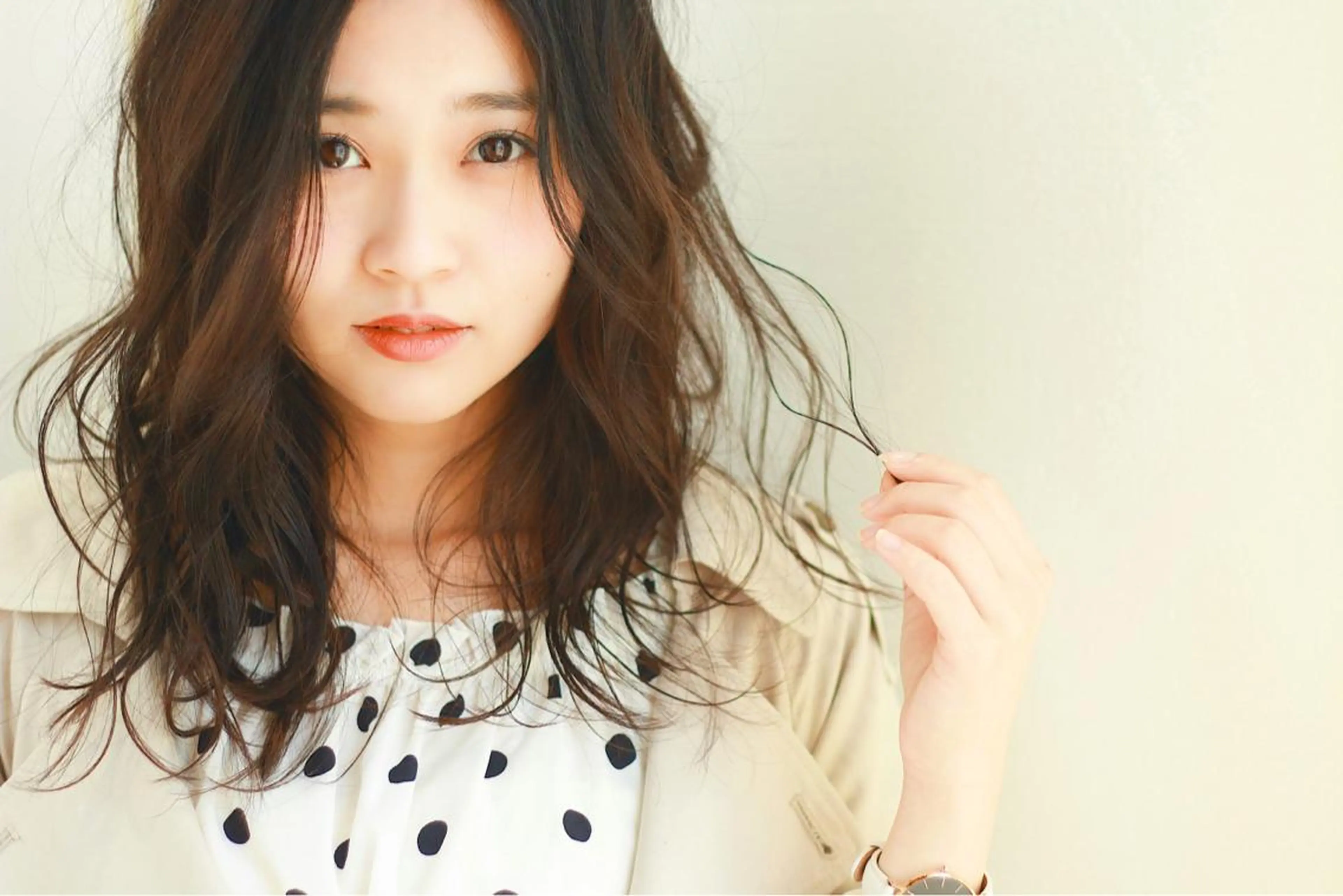 セミロング レイヤーカット 吉田 浩太郎のヘアスタイル