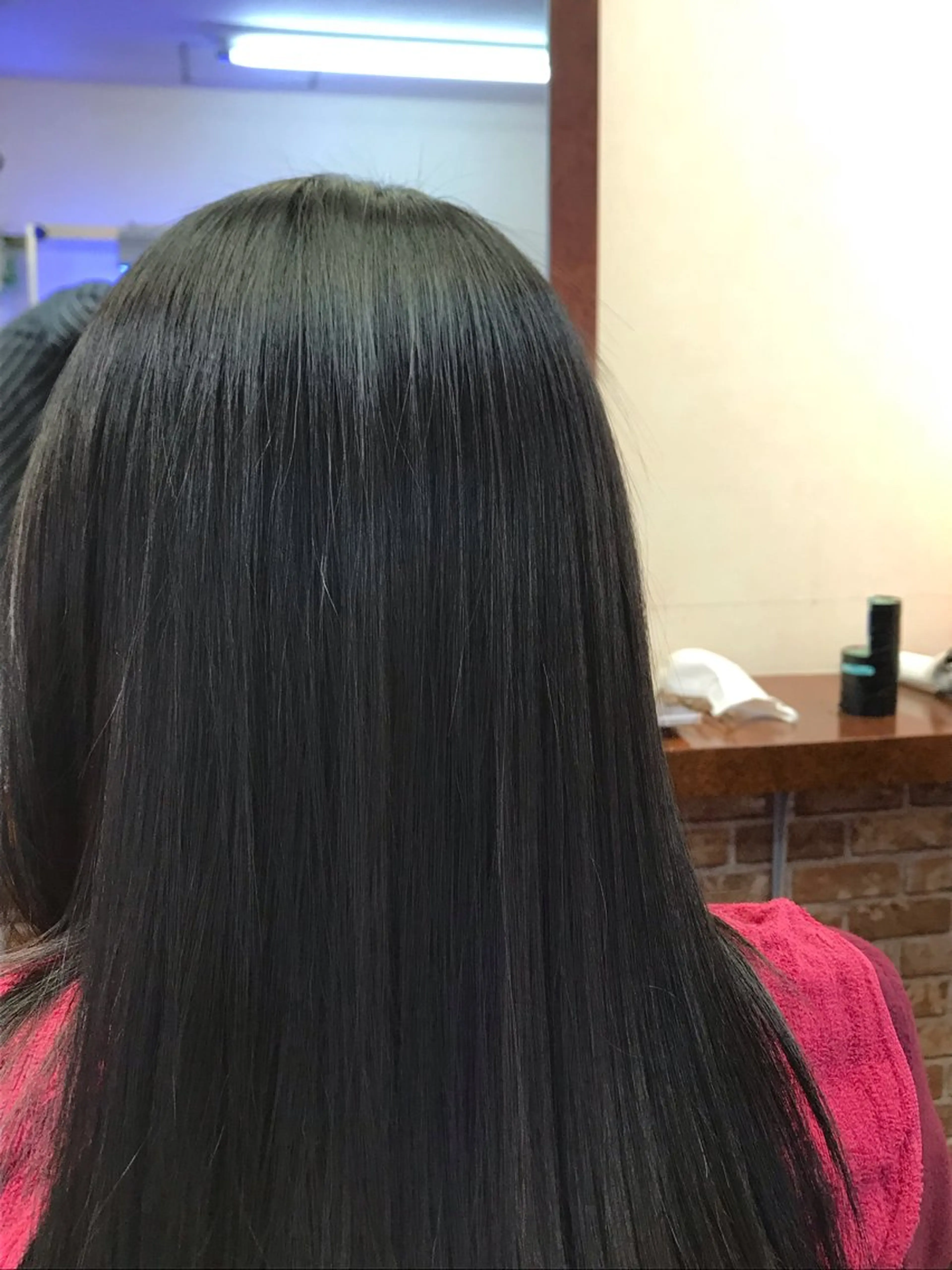 セミロング パーマ 桧山 真のヘアスタイル