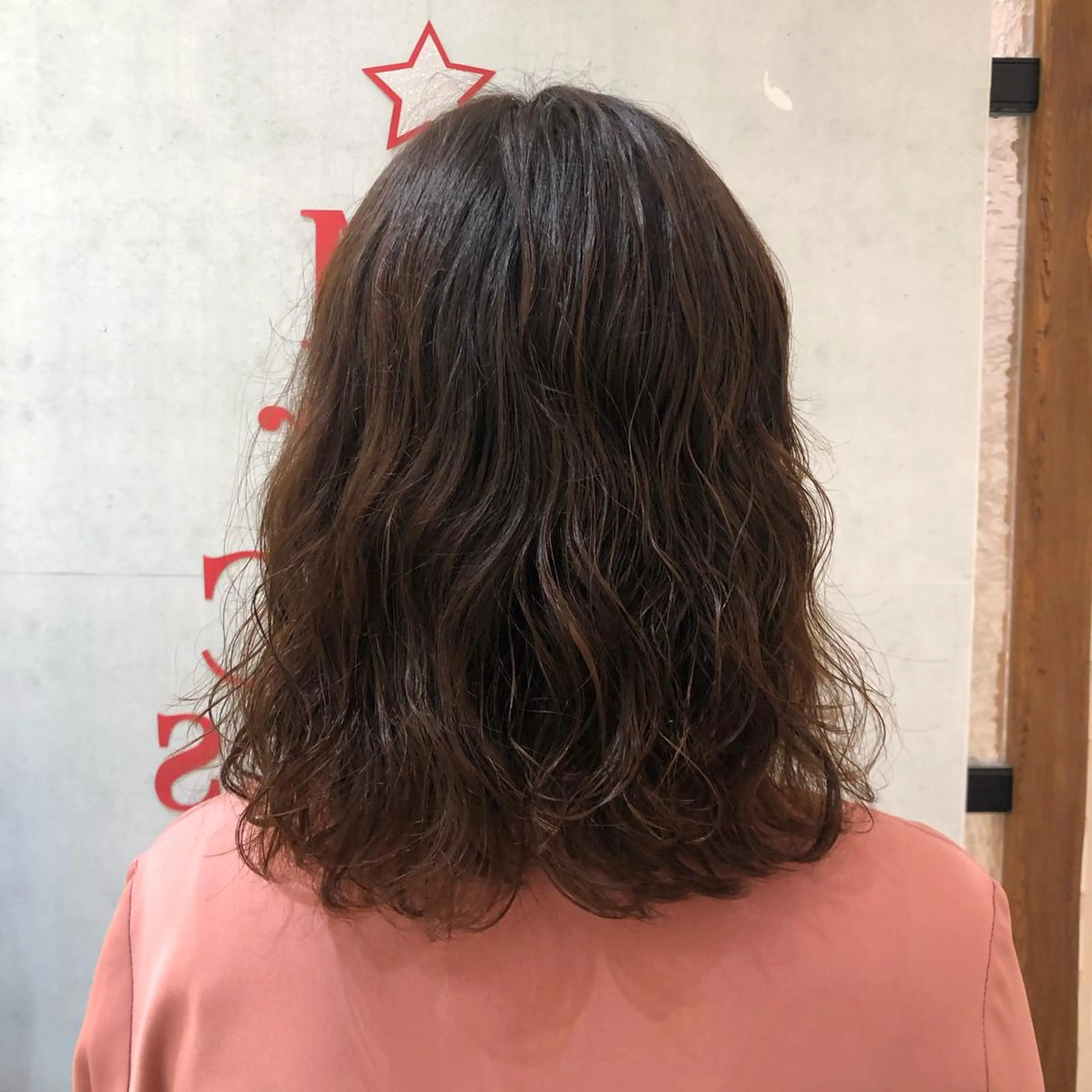 セミロング パーマ 🩵ANELA東口 齋藤琴音💚のマツエク・マツパデザイン