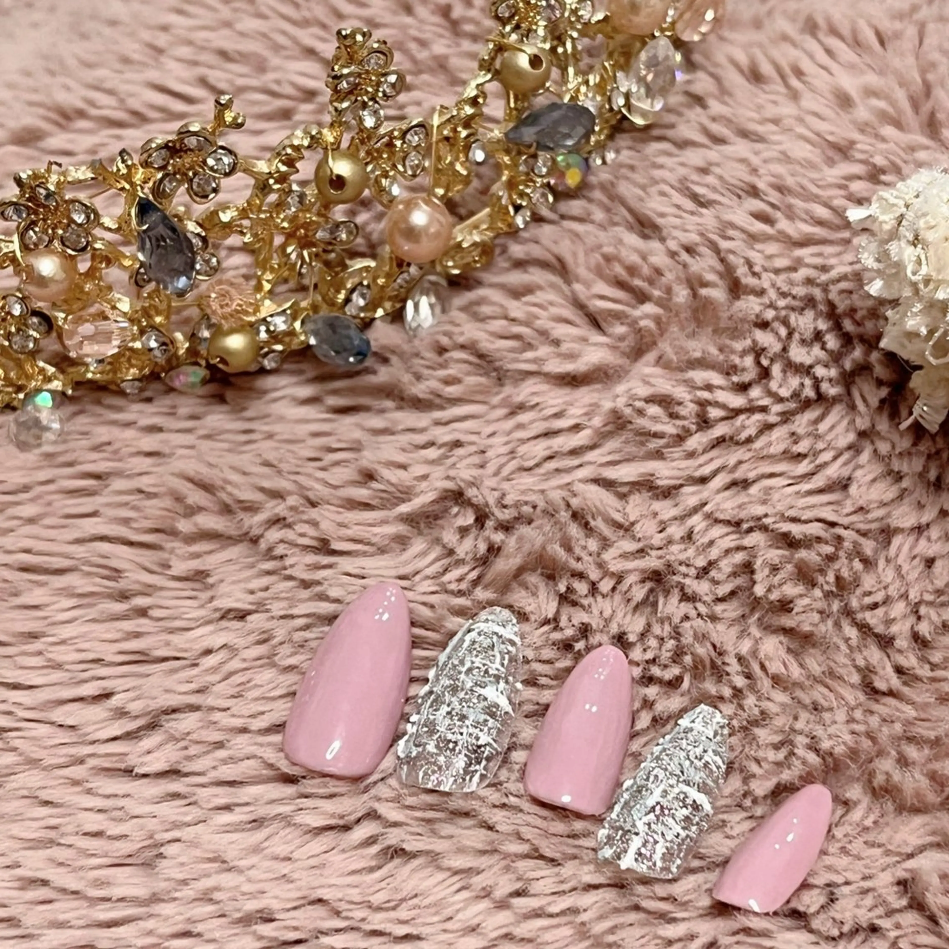 ネイル ワンカラーネイル ピンク ツイードネイル 冬ネイル n.hair所属・HTM _PUPULAのネイルデザイン