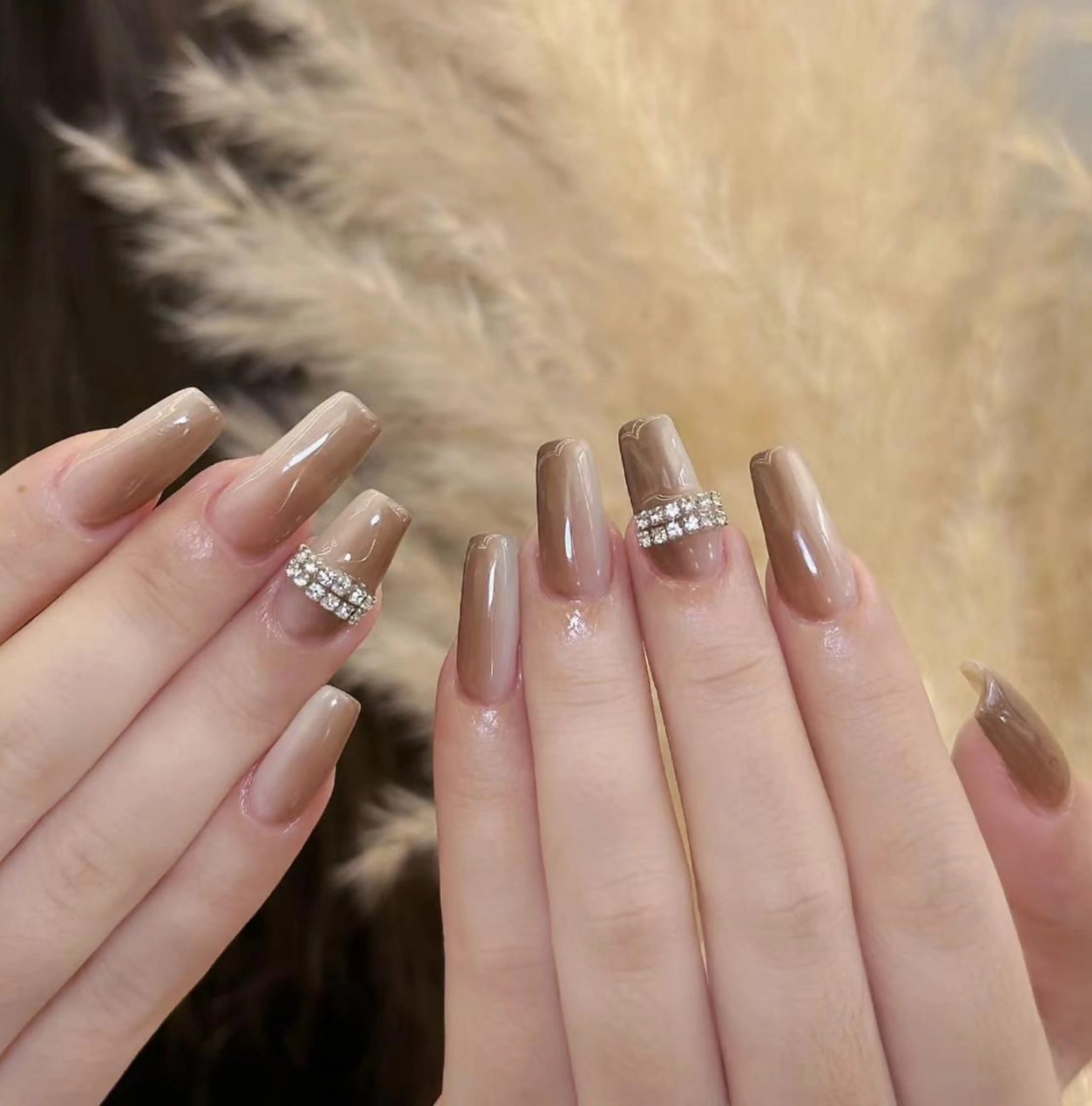 ネイル アートネイル 長さ出し ネイルチップ Queens momoのネイルデザイン