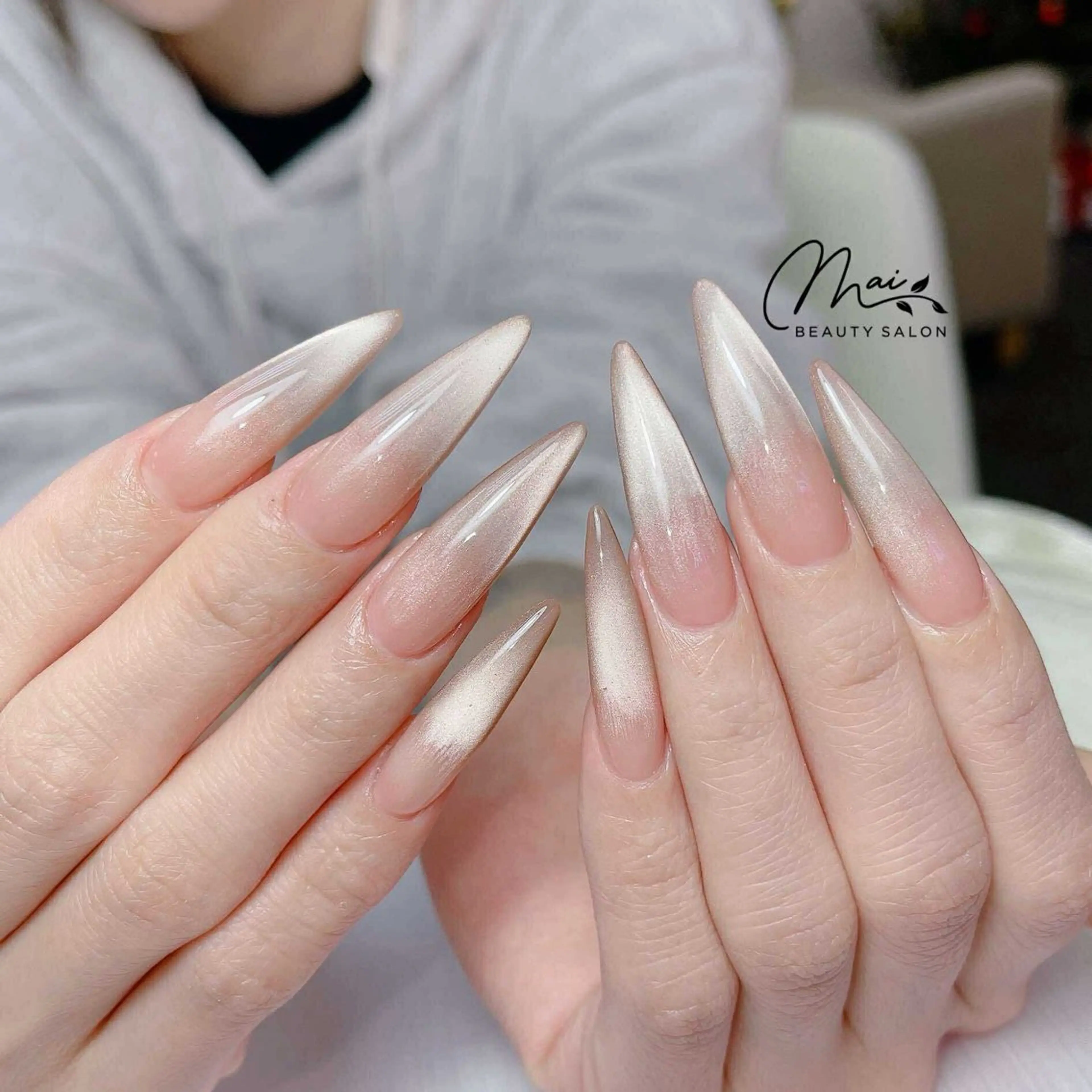 ネイル オーロラネイル 長さ出し フラッシュネイル フットネイル フレンチネイル ハンドネイル MaiBeauty HaNaのネイルデザイン