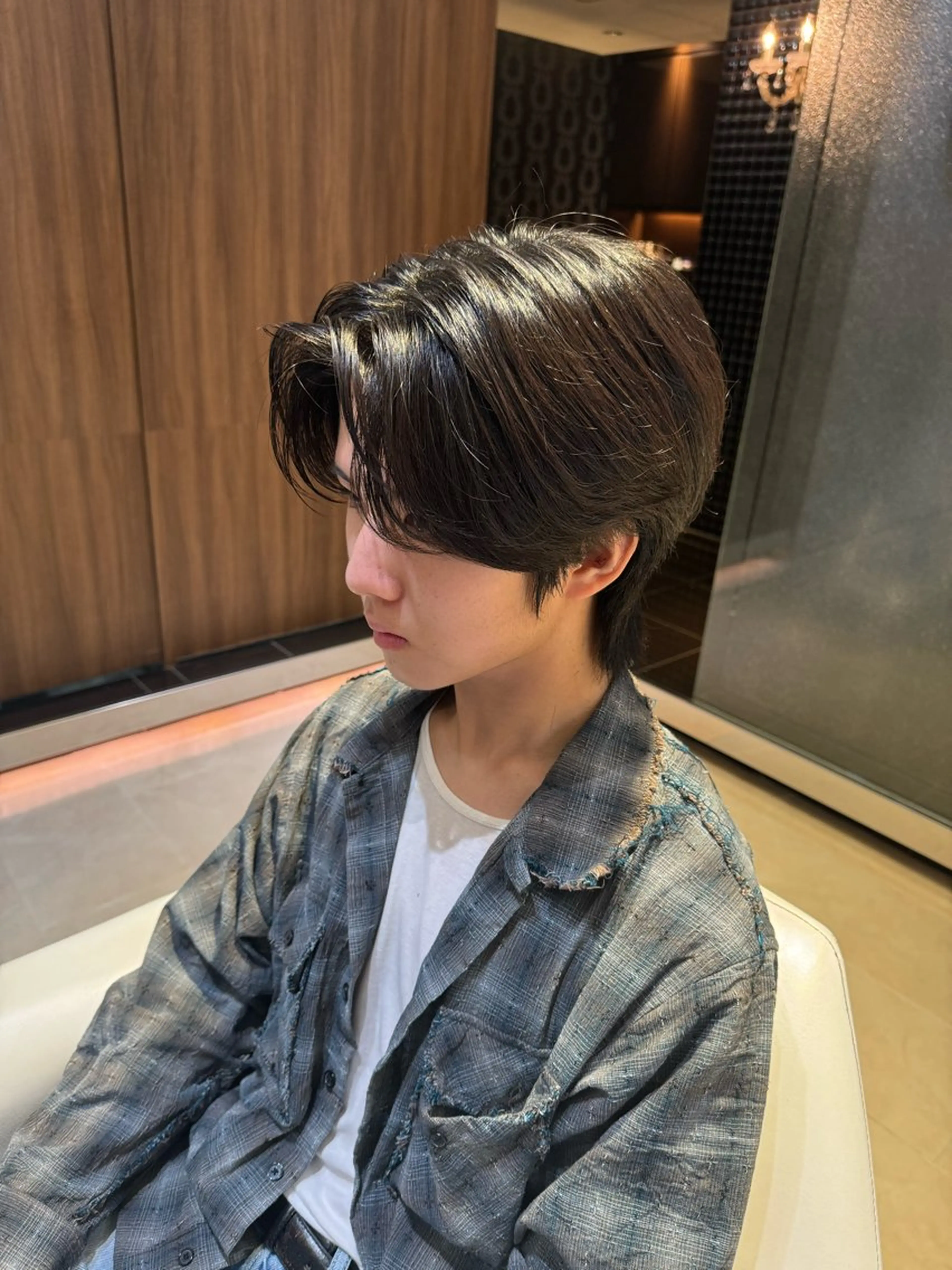 ショート パーマ メンズ センターパート コンマヘア ダウンパーマ カルマパーマ メンズ韓国風 YUKI🇰🇷 カルマ／ダウンパーマのヘアスタイル