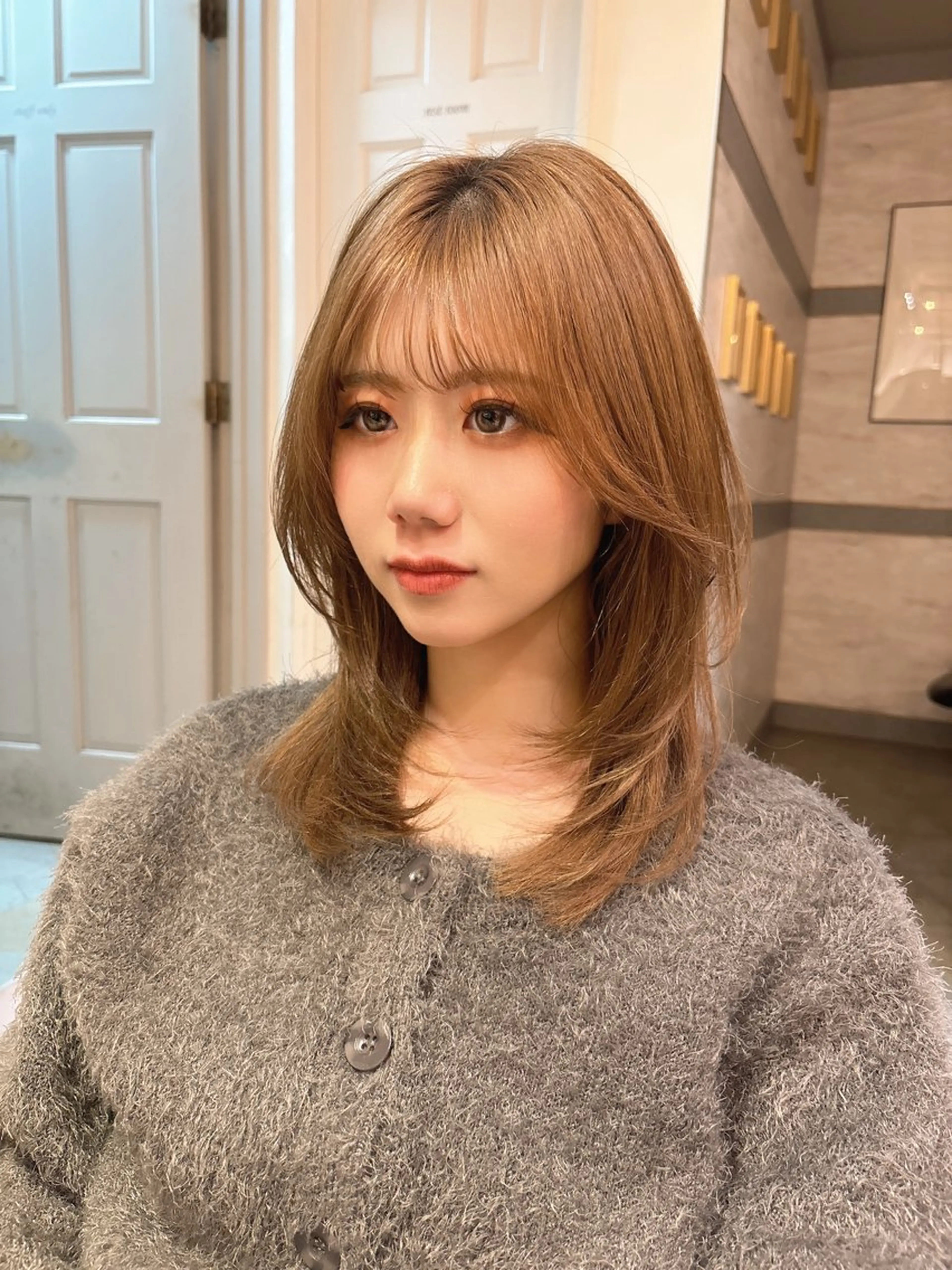 セミロング 韓国風ヘア レイヤーカット カット ヘアカラー トリートメント ❤︎韓国レイヤー/透 明感カラー/目黒のヘアスタイル