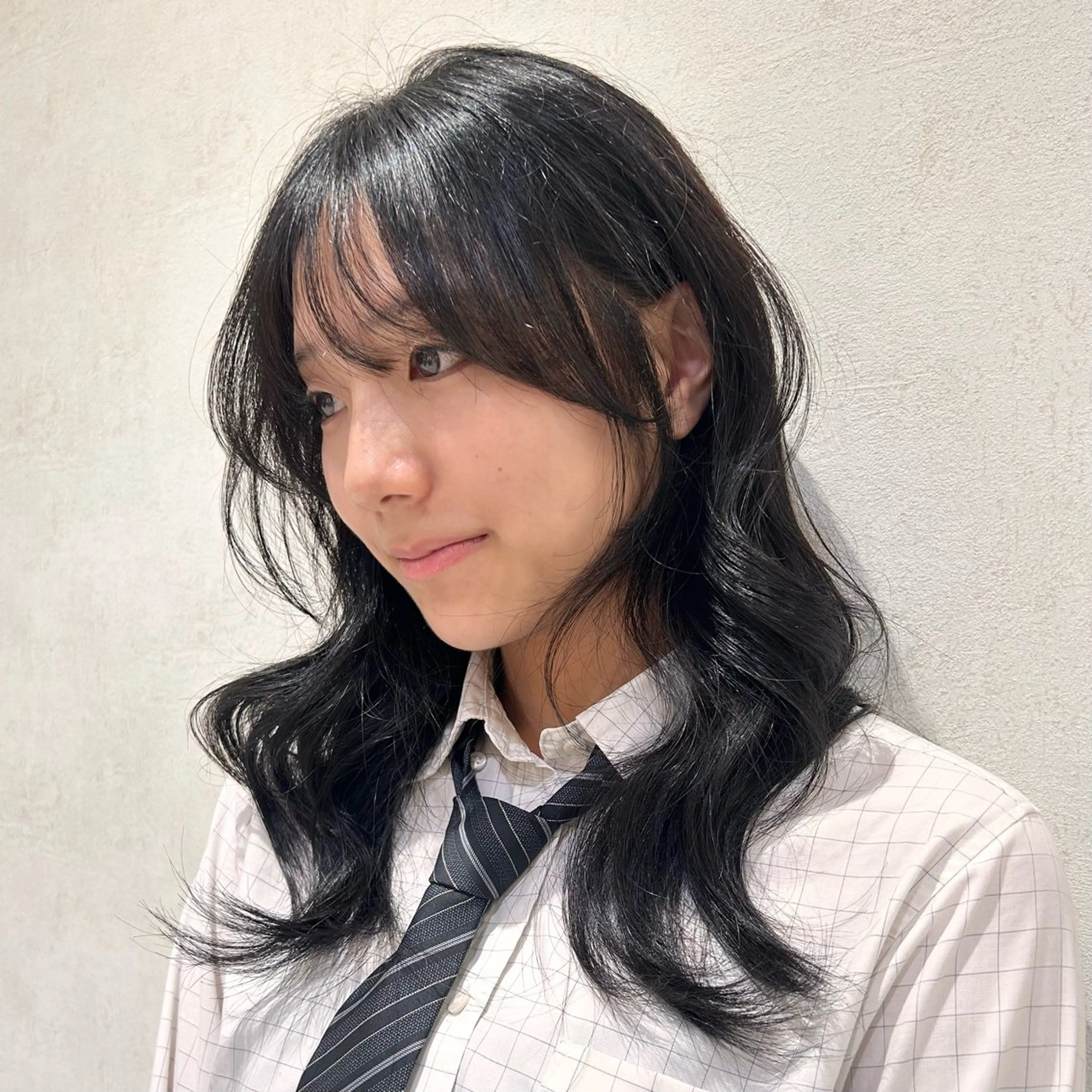 ロング カラー 黒髪 ブルーカラー ブルーブラック カット ヘアカラー 柔らかカラー🌿 /カラー特化のヘアスタイル