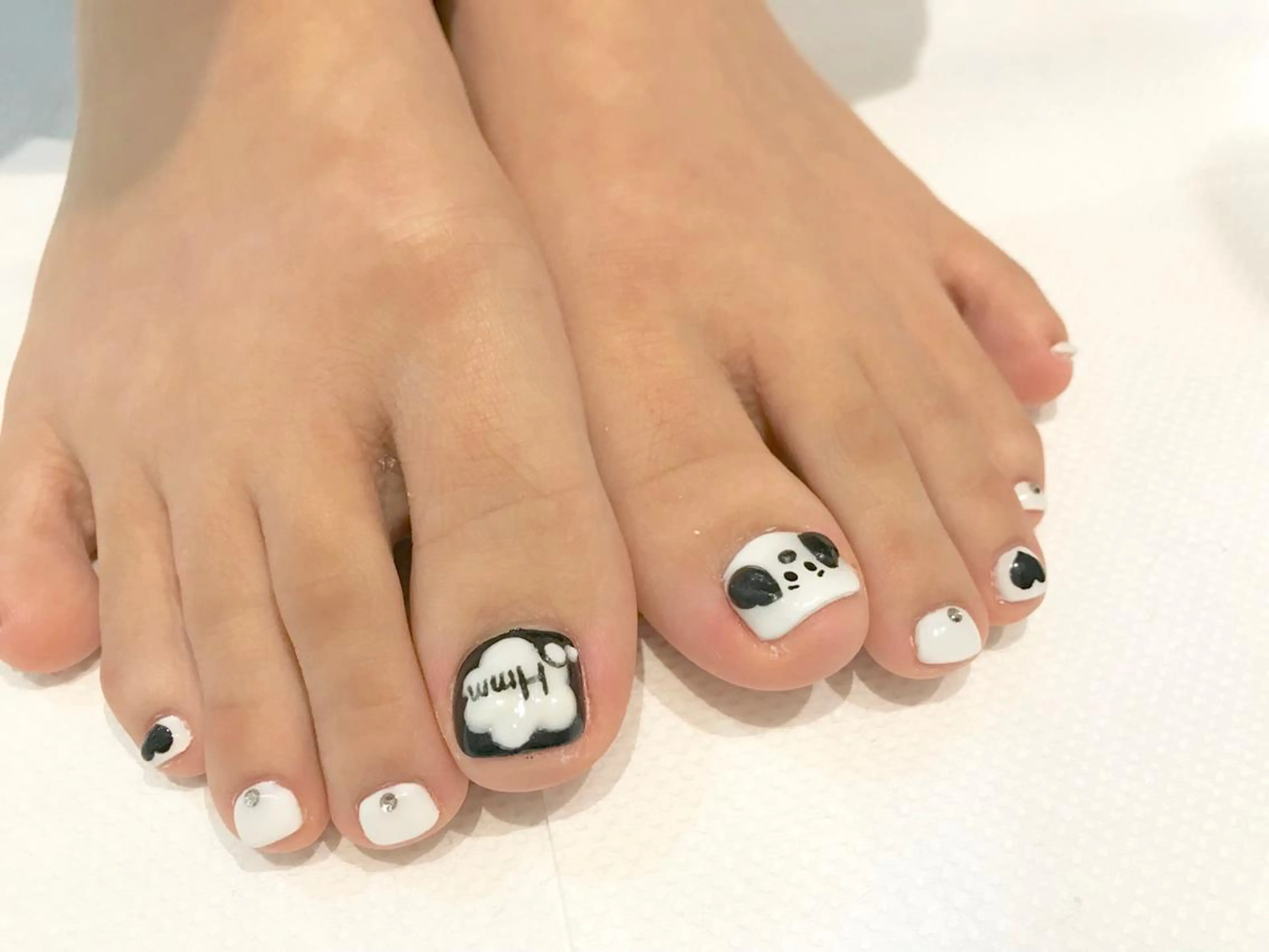 ネイル フットネイル フットネイル Re Pearl～コーディネートサロン～ 市駅前店所属・NARUMI HYODOのネイルデザイン