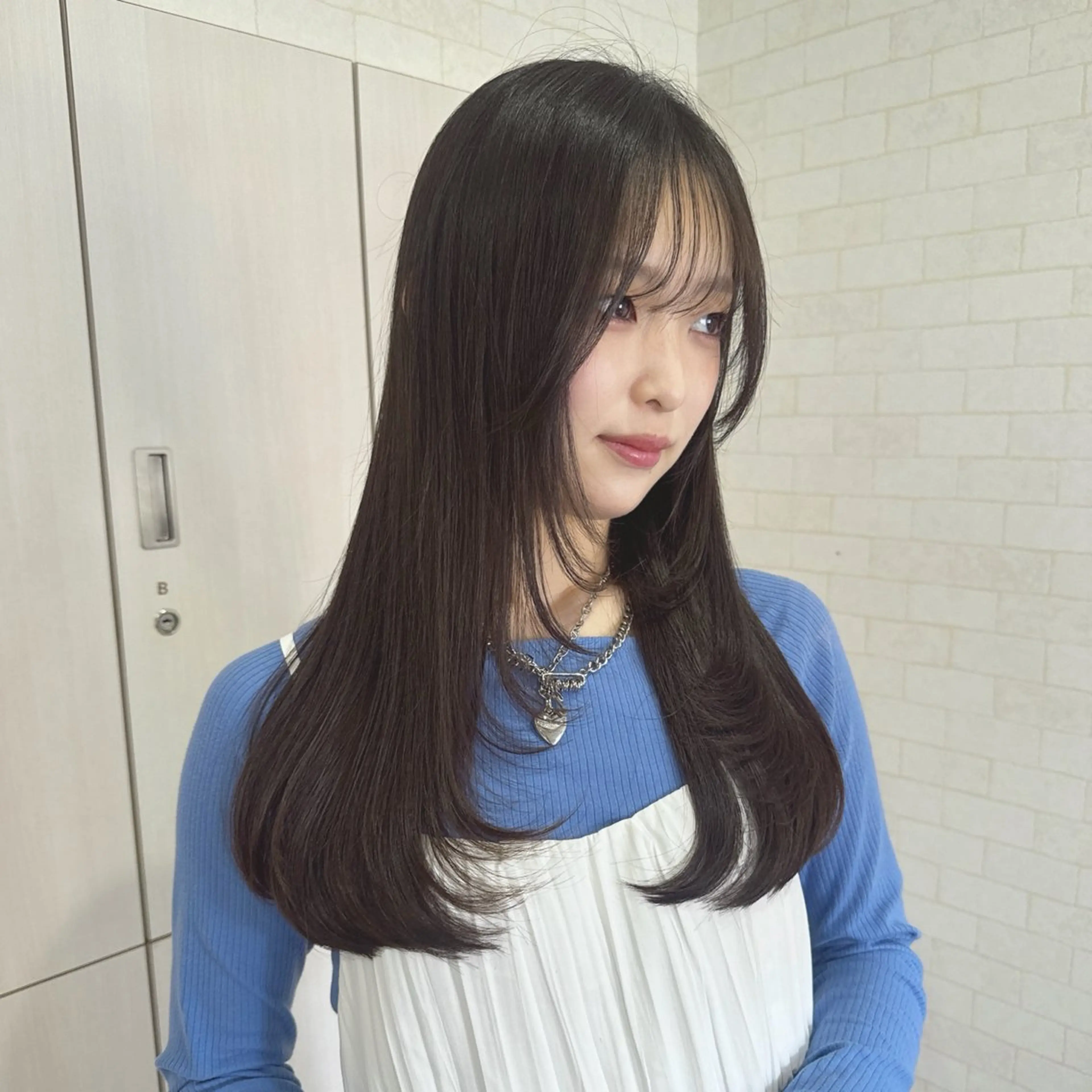 ロング CHEMIR所属・山川 由來のヘアスタイル