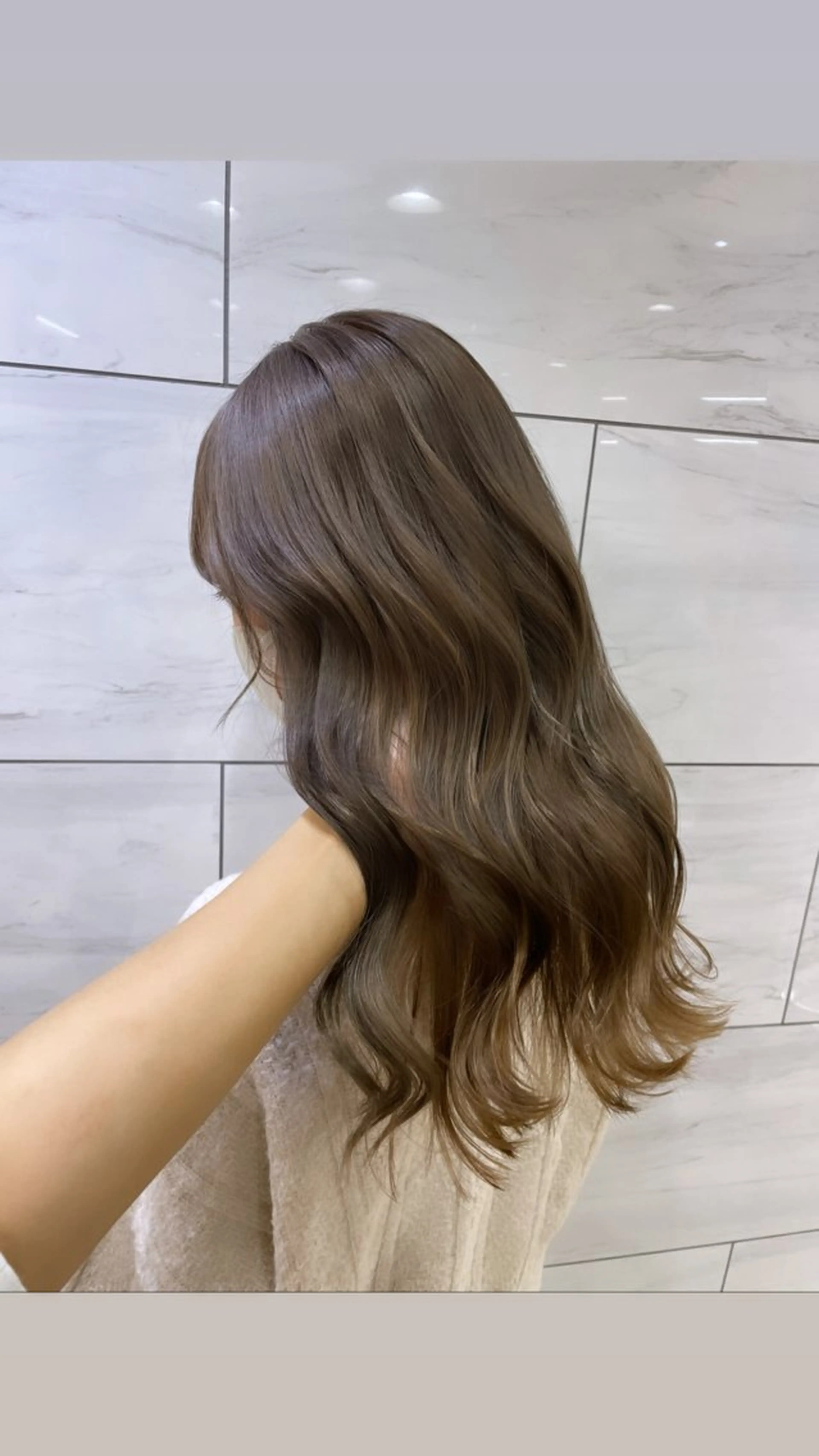 セミロング カラー ブリーチ ダブルカラー ヘアカラー トリートメント ♡韓国ヘア♡遠藤 美夢のヘアスタイル