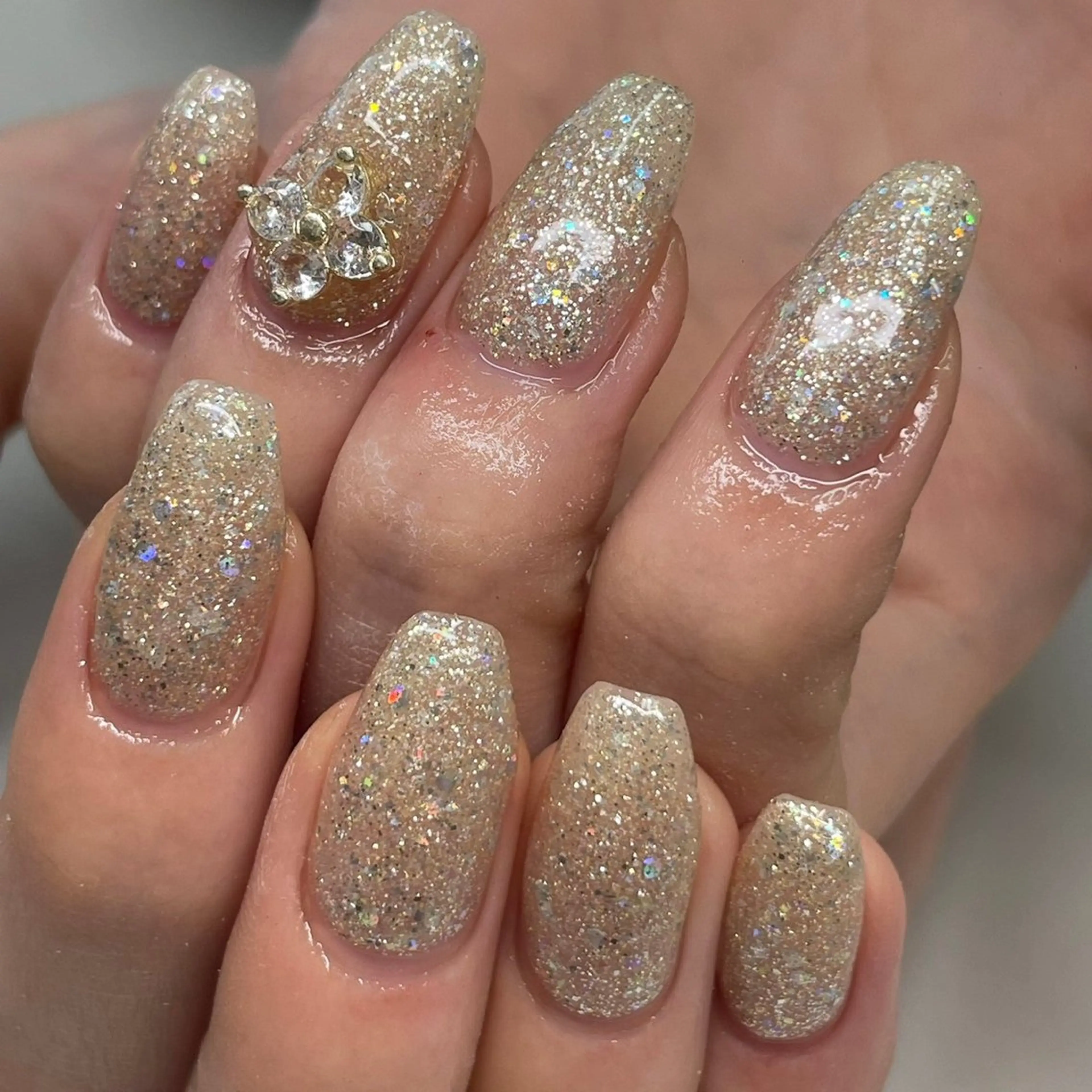 ネイル キラキラネイル 心斎橋Salon Epokkuのネイルデザイン