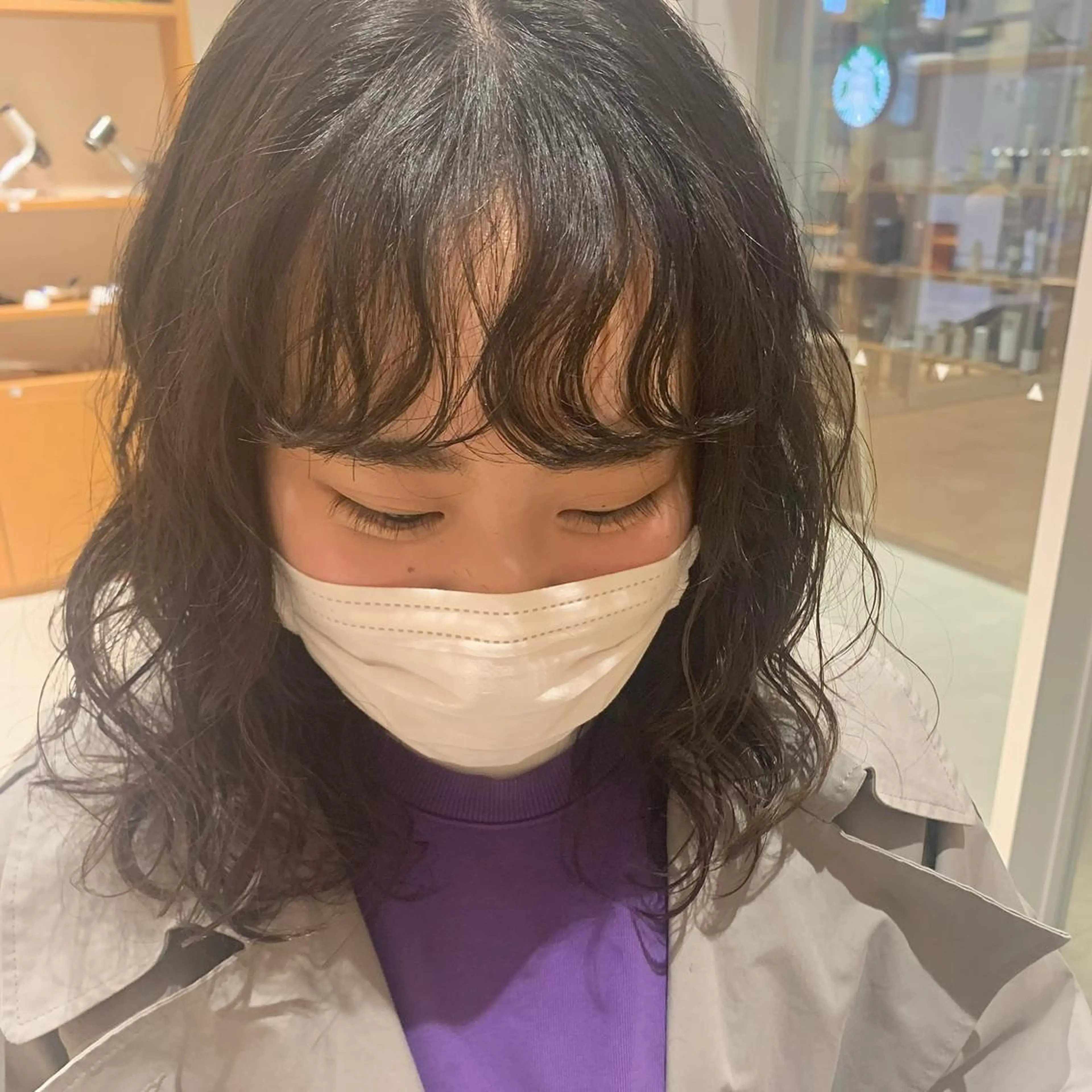 セミロング パーマ 下川 由貴のヘアスタイル