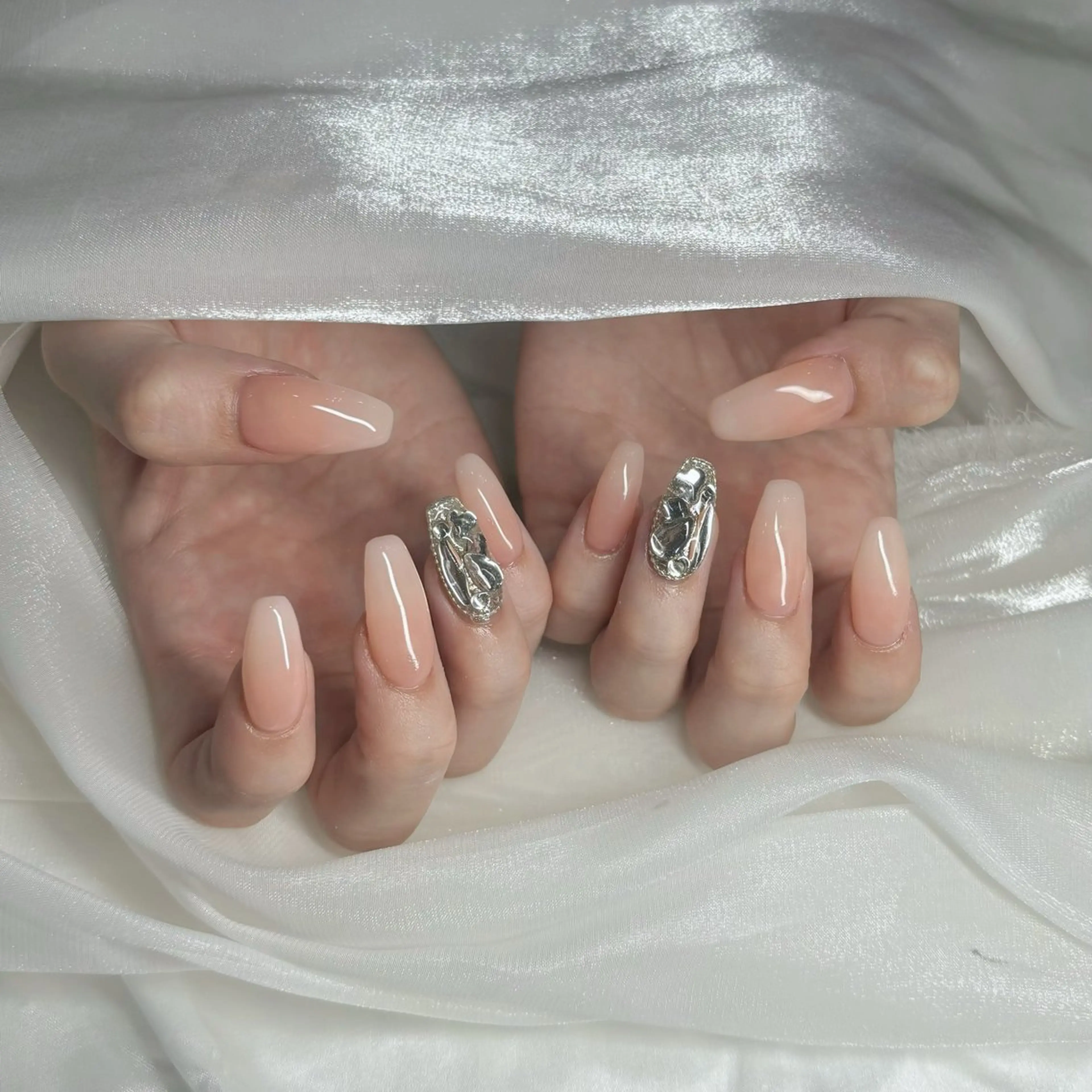 ネイル ハンドネイル CeCe Garden所属・CeCeGarden ✨️キラキラワンホンのネイルデザイン