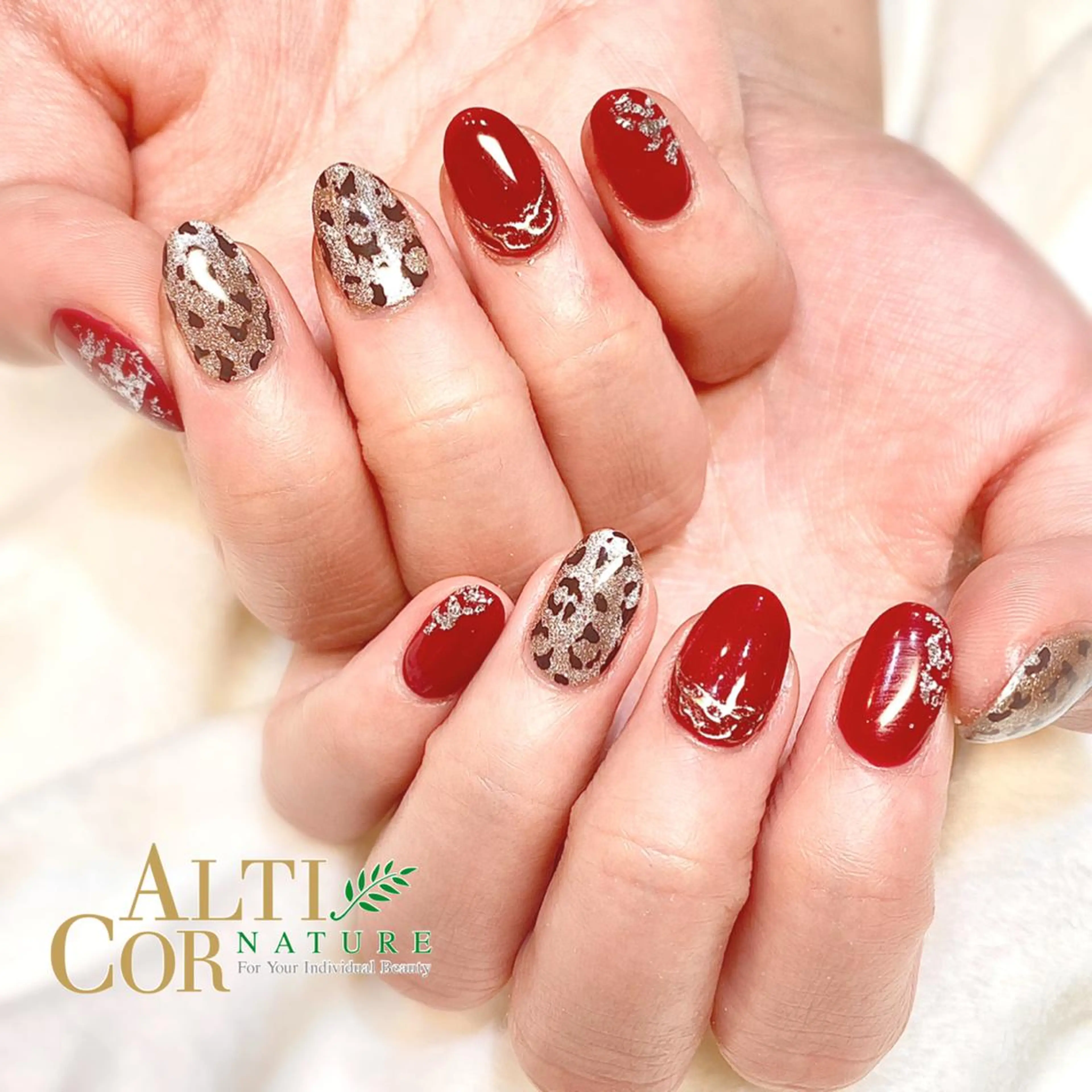 ネイル アニマル柄 マグネットネイル 持ち込み ハンドネイル ChezEspoir 佐藤のネイルデザイン