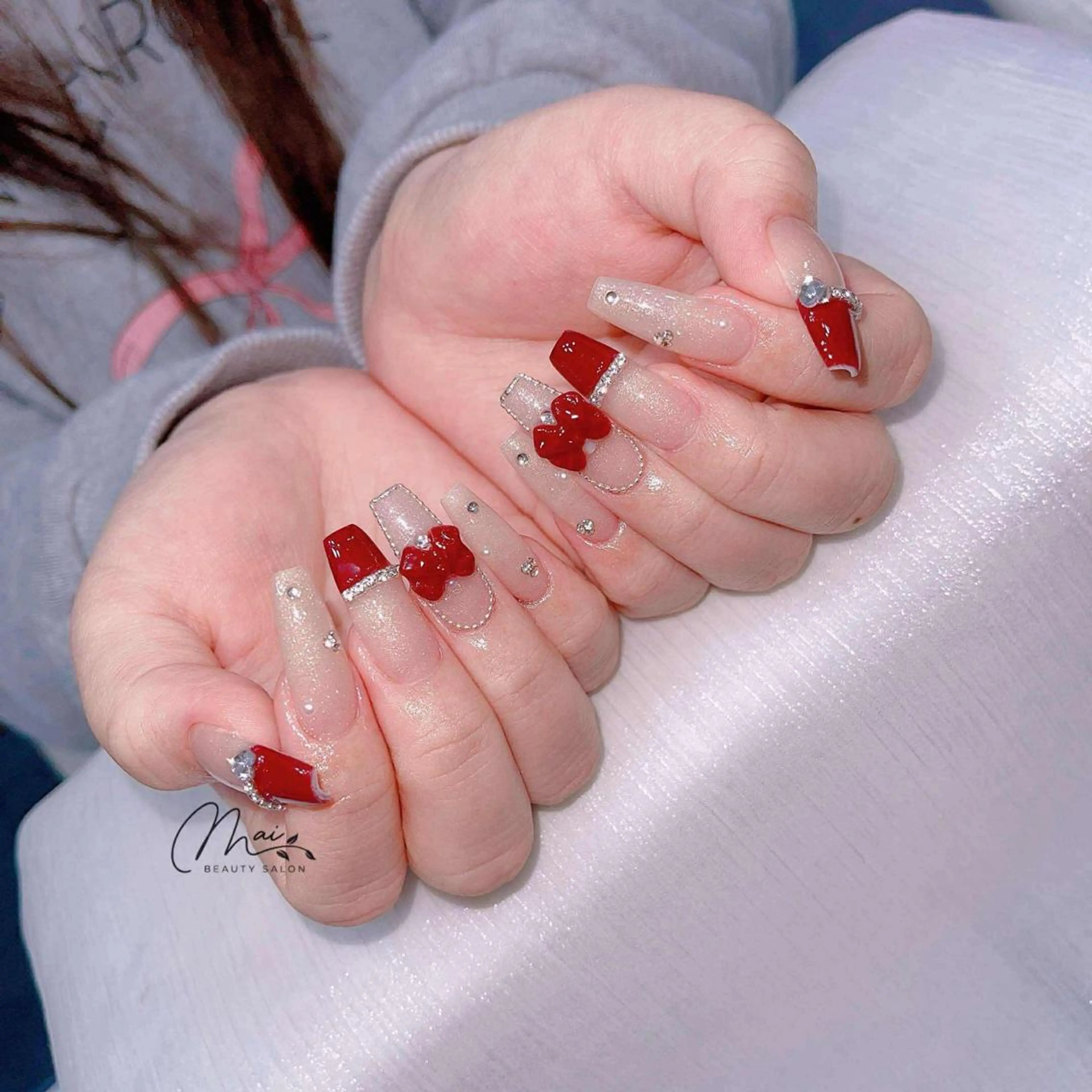 ネイル オーロラネイル チークネイル 長さ出し フラッシュネイル フットネイル MaiBeauty To  Toのネイルデザイン