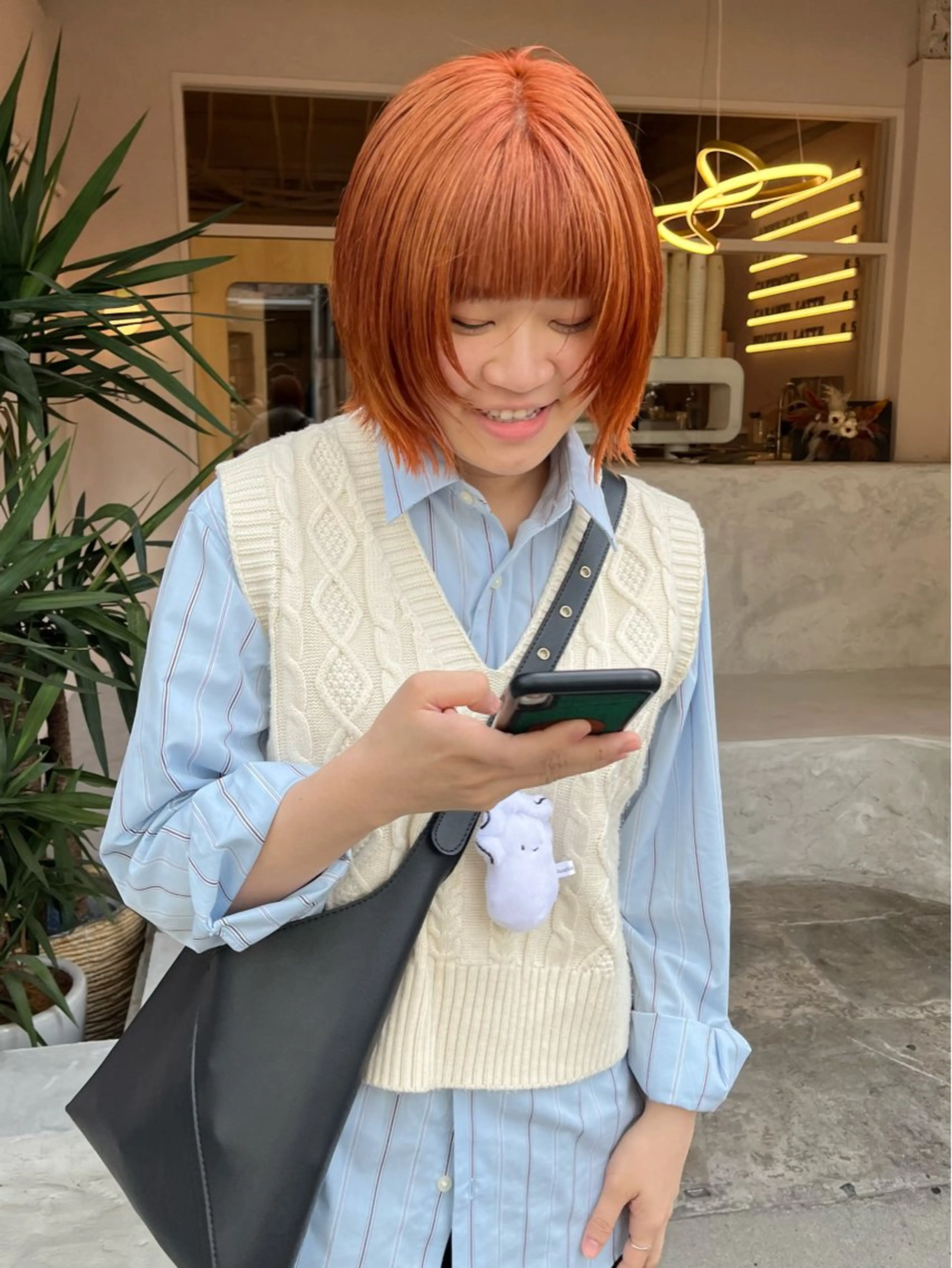 ミディアム カラー ボブレイヤー ブリーチ オレンジ ボブ レイヤーカット カット ヘアカラー トリートメント iru所属・レイヤーカット/ ハイトーン/mikiのヘアスタイル