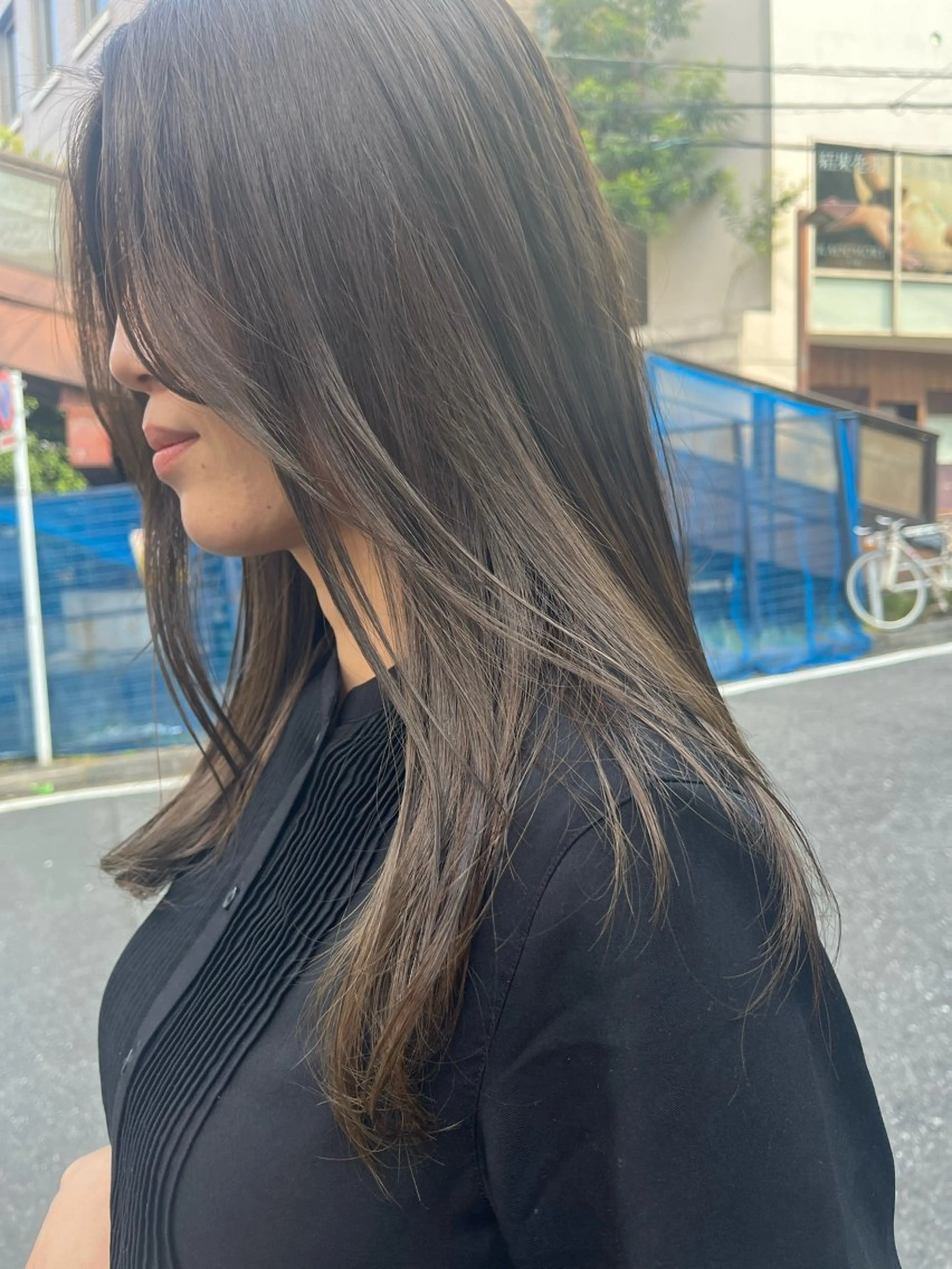 ロング カラー カット ヘアカラー 🦮shiori アイドルオタク🦮のヘアスタイル