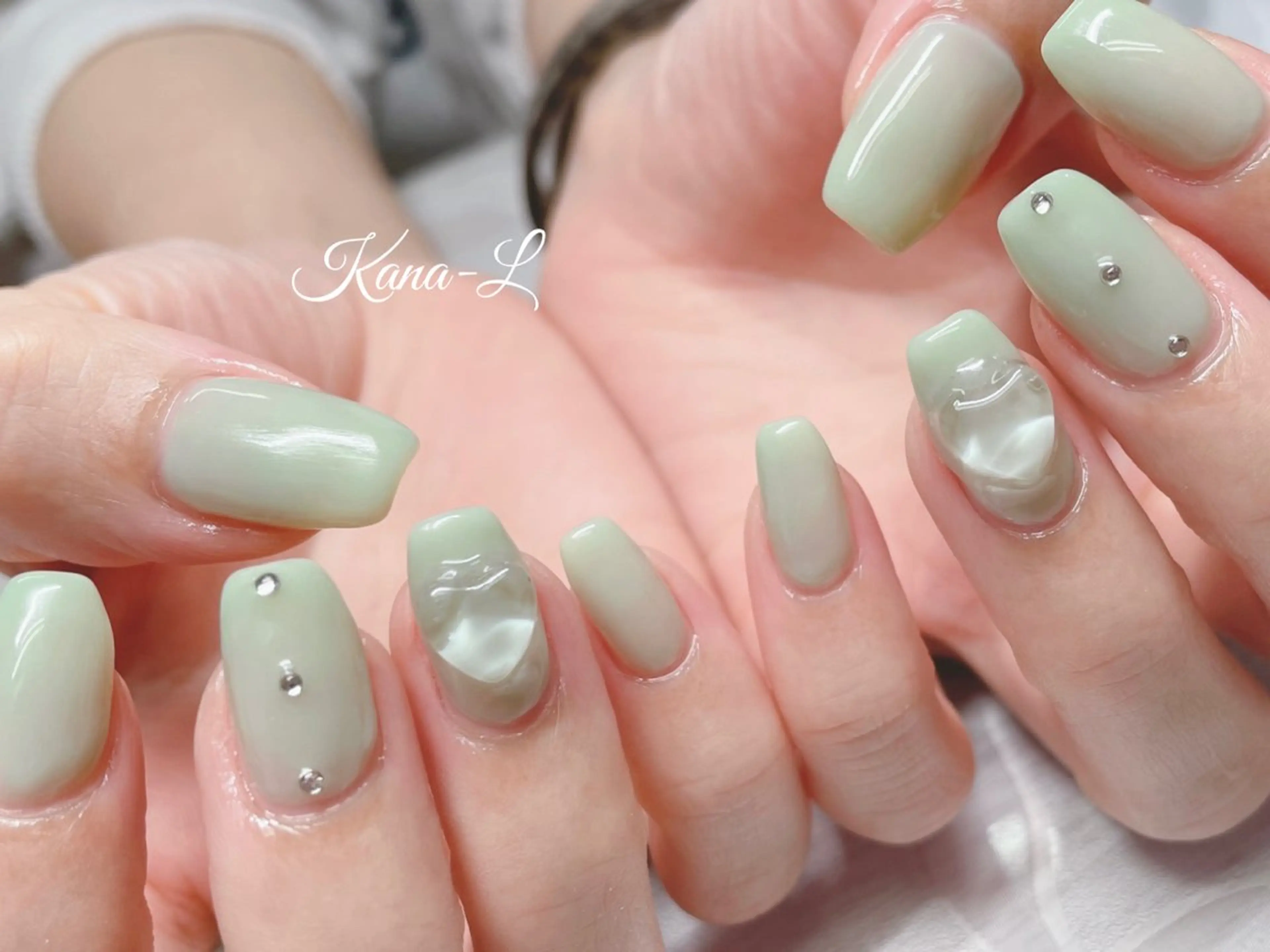 ネイル ジェルネイル ハート 韓国ネイル パラジェル バレンタイン 芦辺 香奈のネイルデザイン