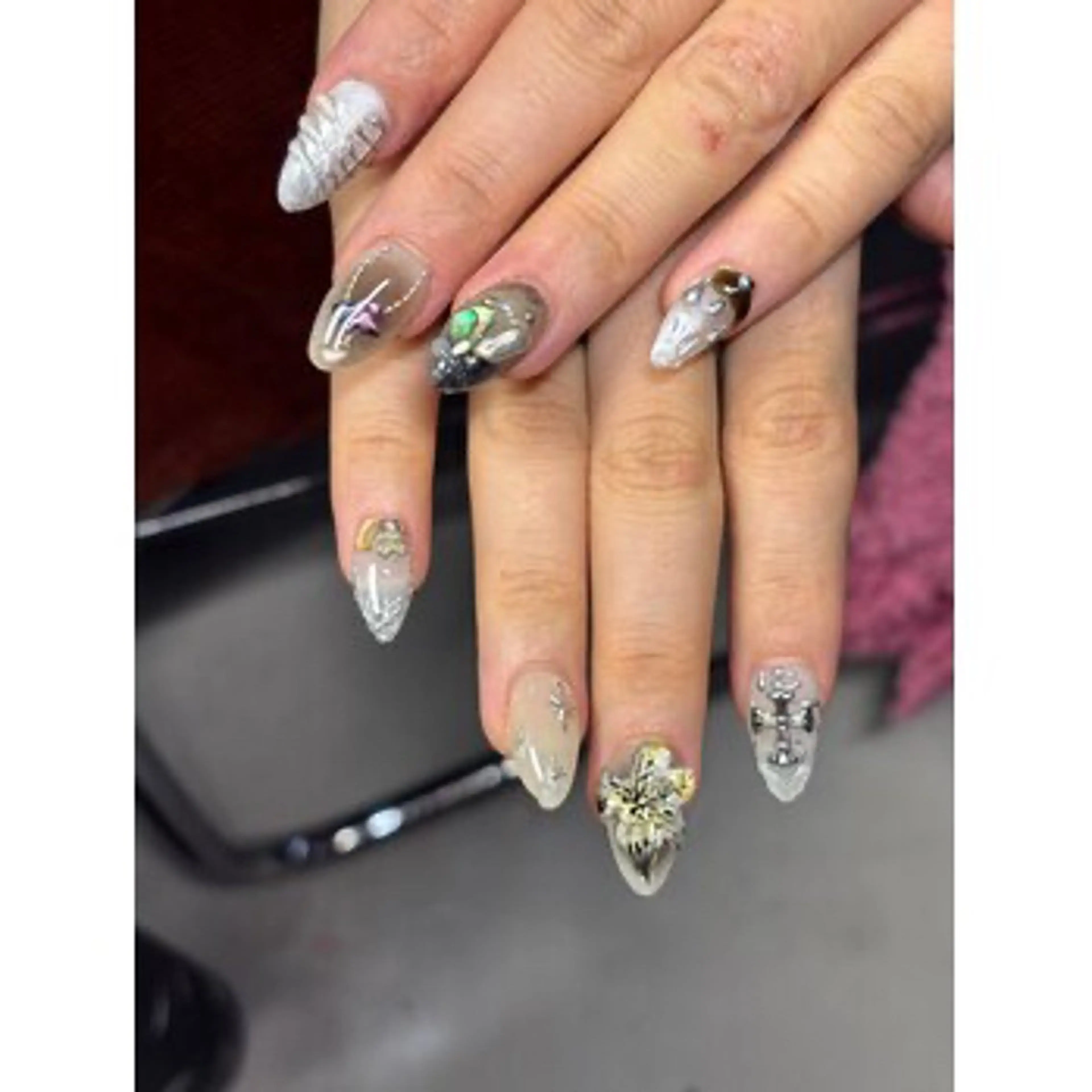 ネイル ハンドネイル 【パラジェル・フィルイン】 T&BNAIL STUDIO所属・ナ サギ ロング無制限中のネイルデザイン