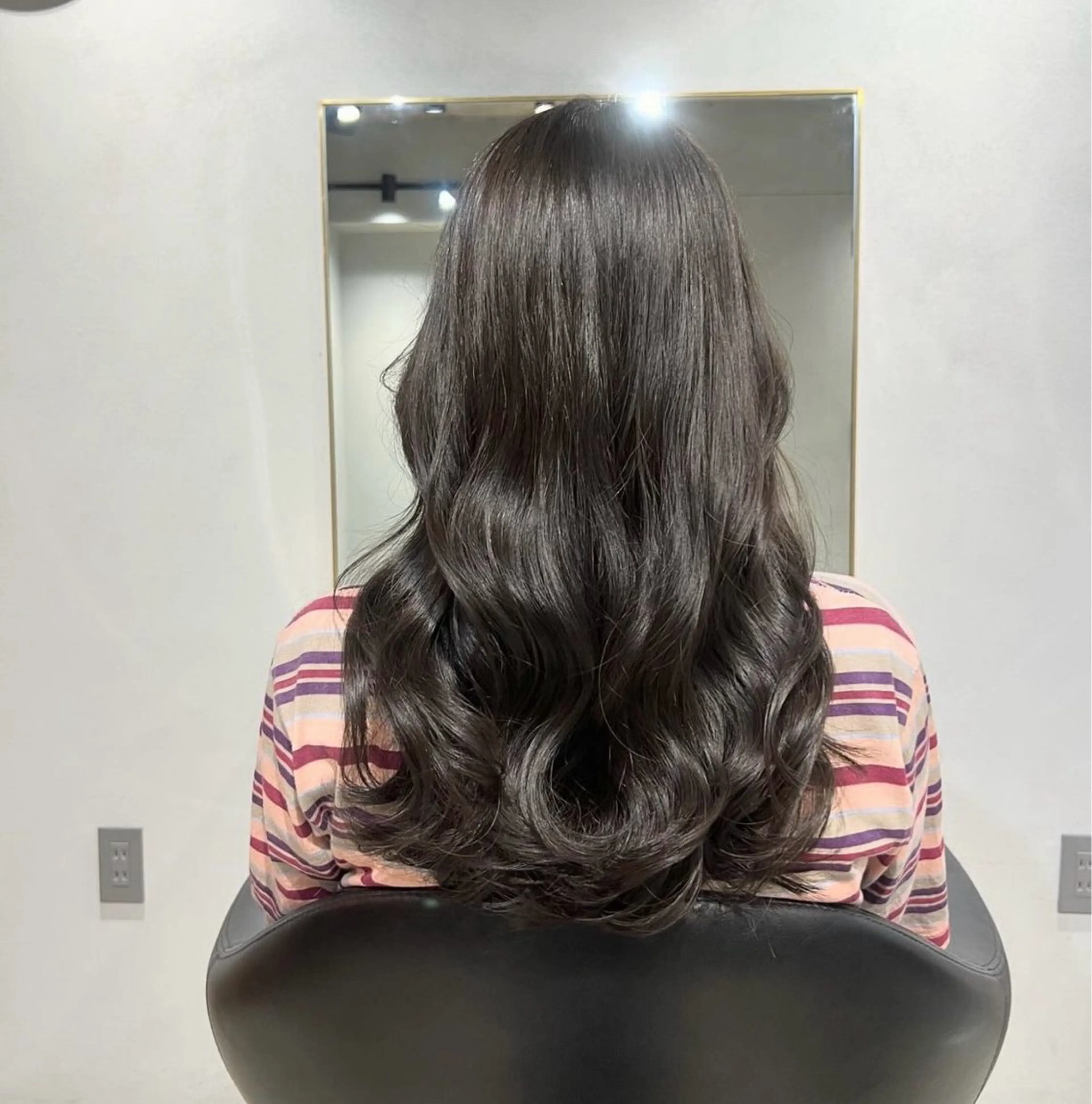 ロング カラー カット ヘアカラー トリートメント akane/ベージュ /オリーブ/ブラウンのヘアスタイル