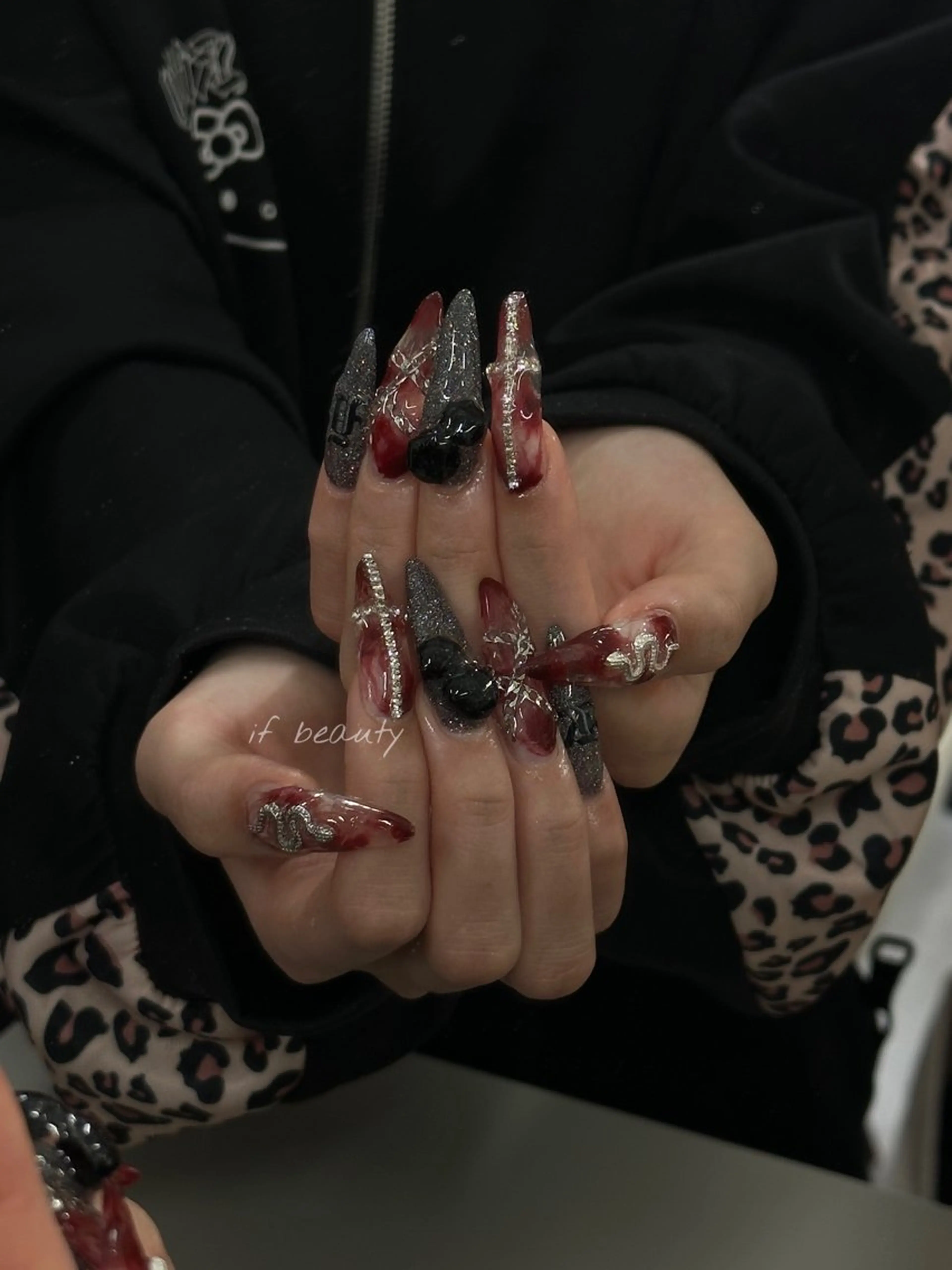 ネイル アートネイル ジェルネイル グラデーション パラジェル ワンホンネイル ハンドネイル if Hair＆Nail Salon所属・IKA /海外ネイル /個性派/ワンホンのネイルデザイン