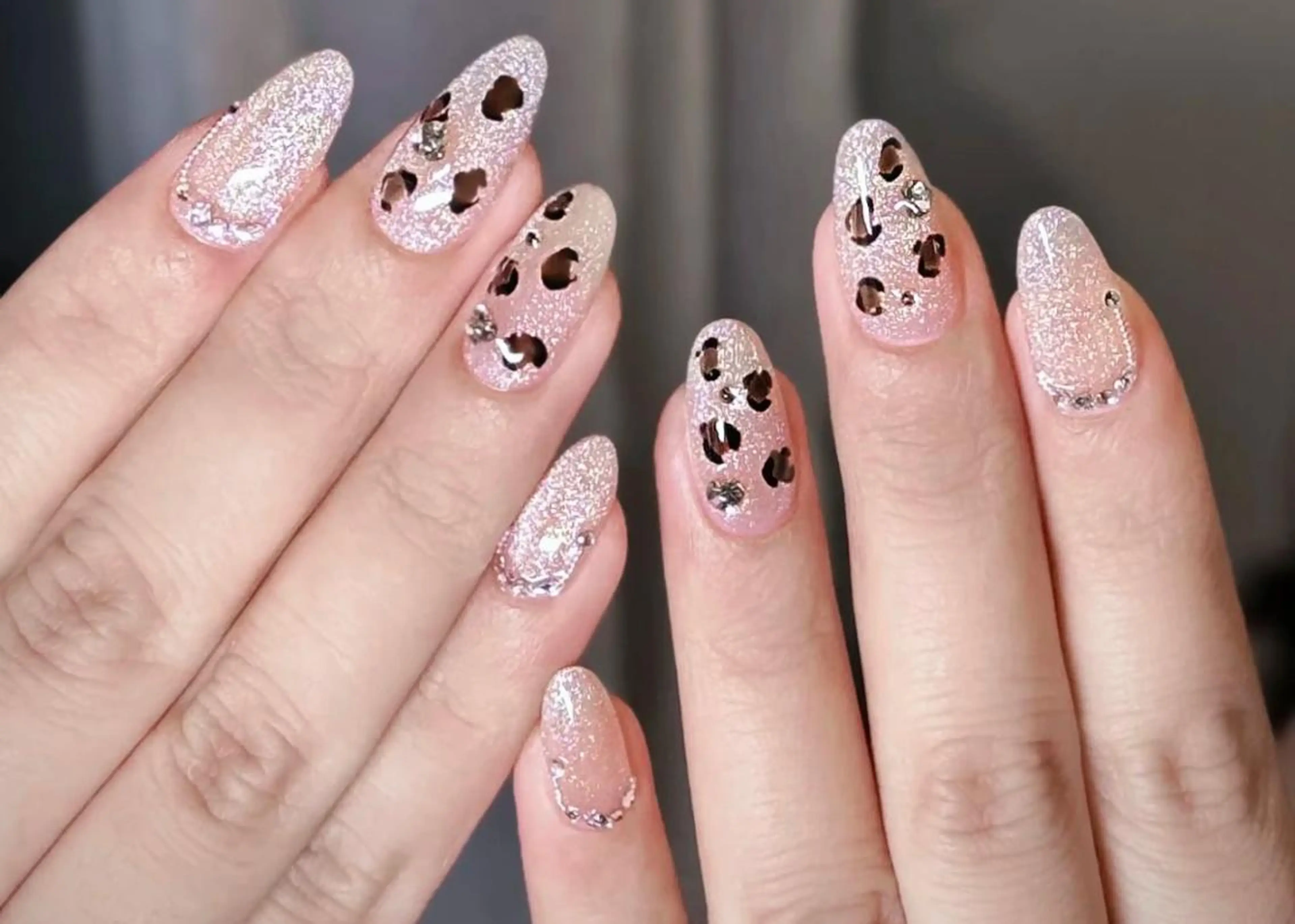 ネイル ハンドネイル 🎀 Ayaka_nailのネイルデザイン