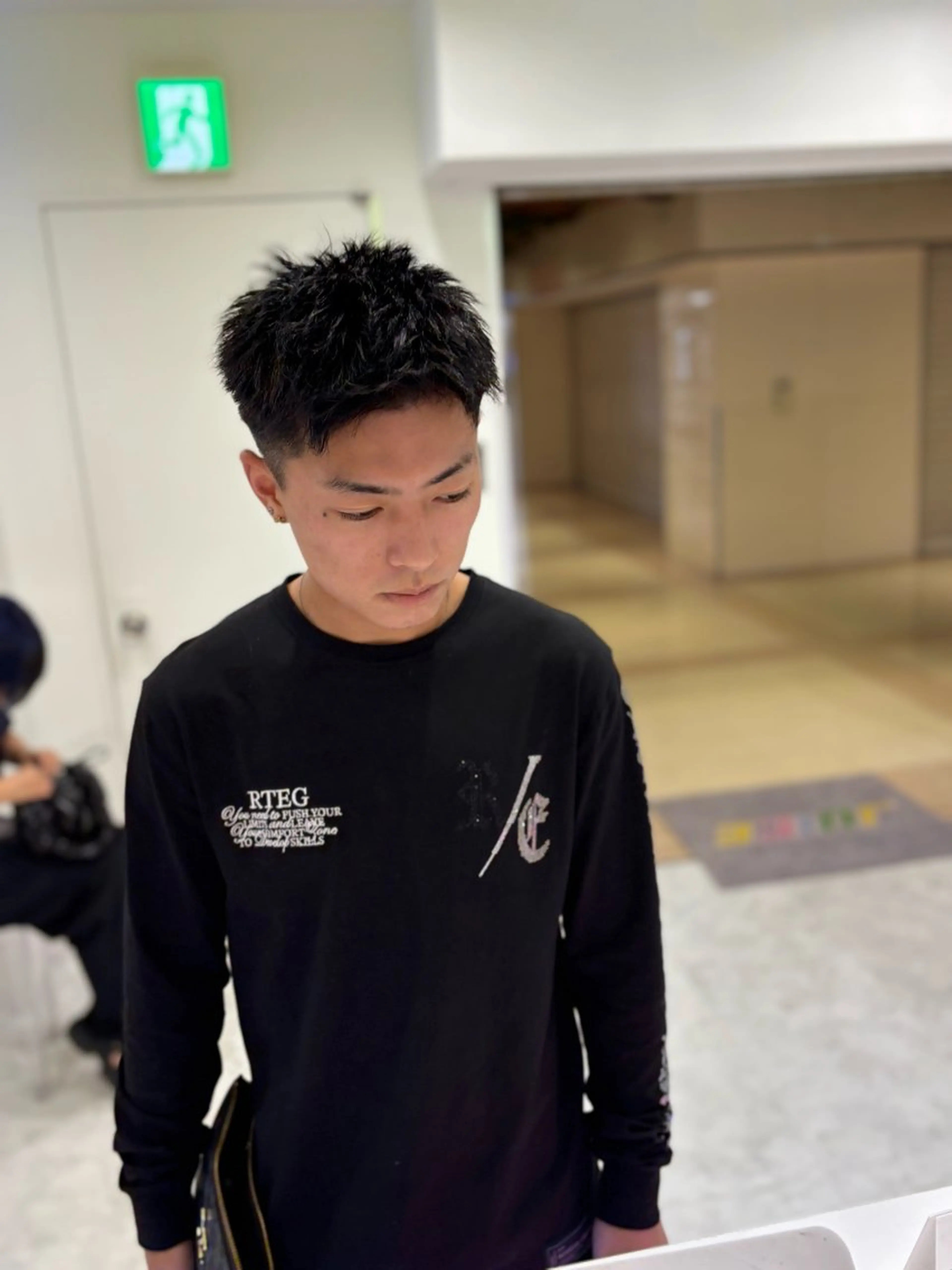 ショート メンズ カット 大人っぽベージュ🤍 当日予約◎ヒロトのヘアスタイル