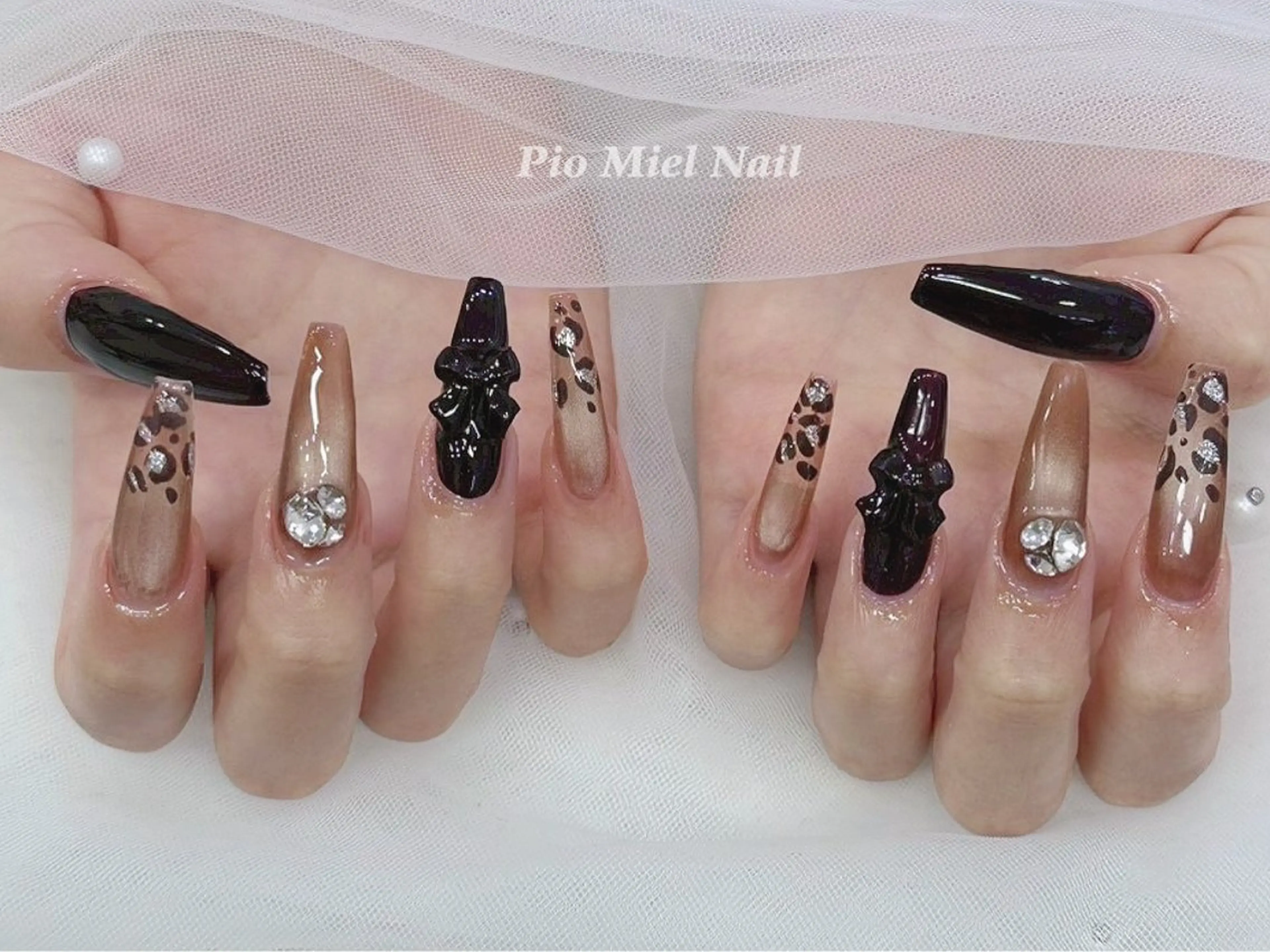 ロング 韓国風ヘア ハンドネイル Pio Mielのネイルデザイン