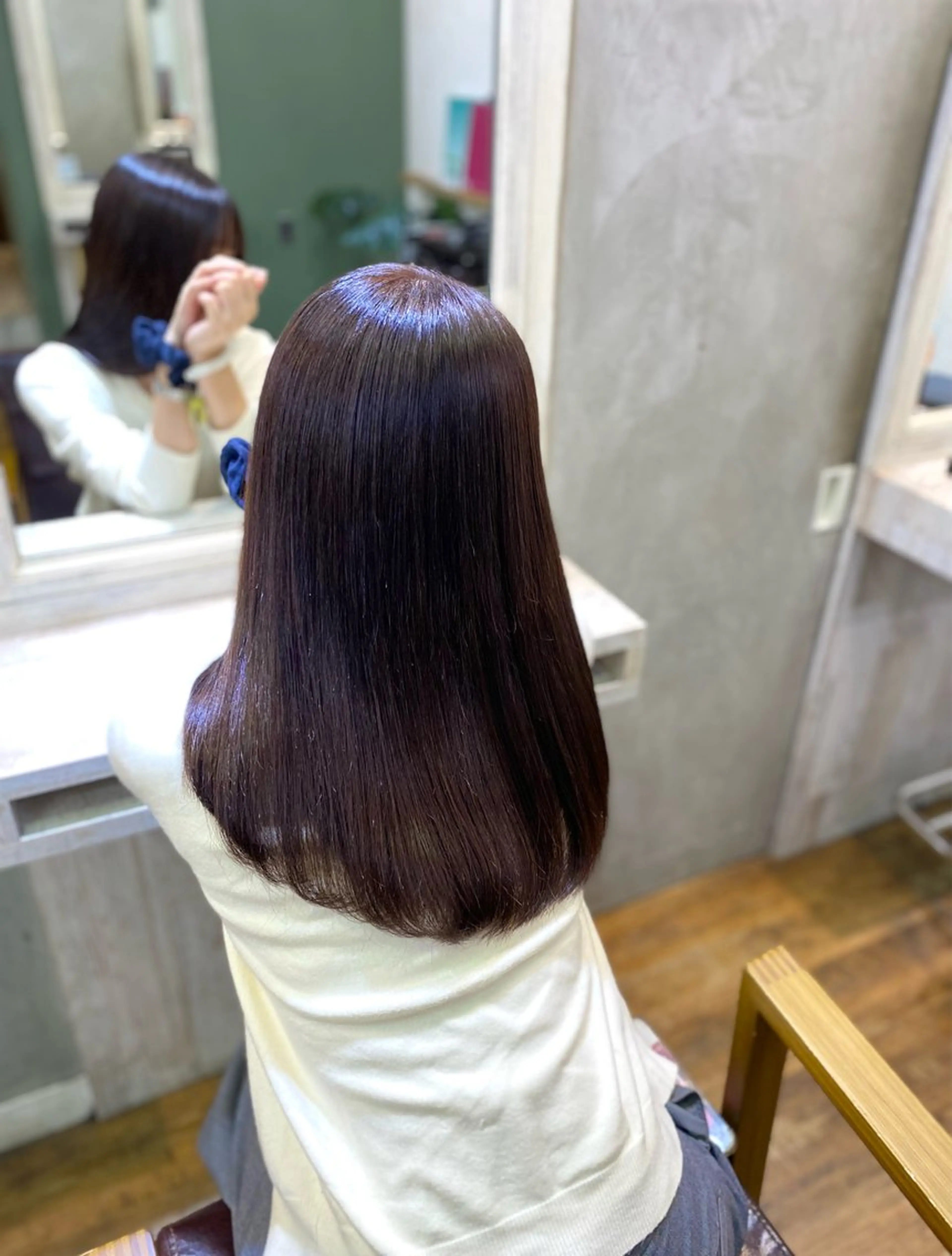 セミロング リベルテ新宿所属・艶髪/髪質改善 モデル様募集中🍀のヘアスタイル