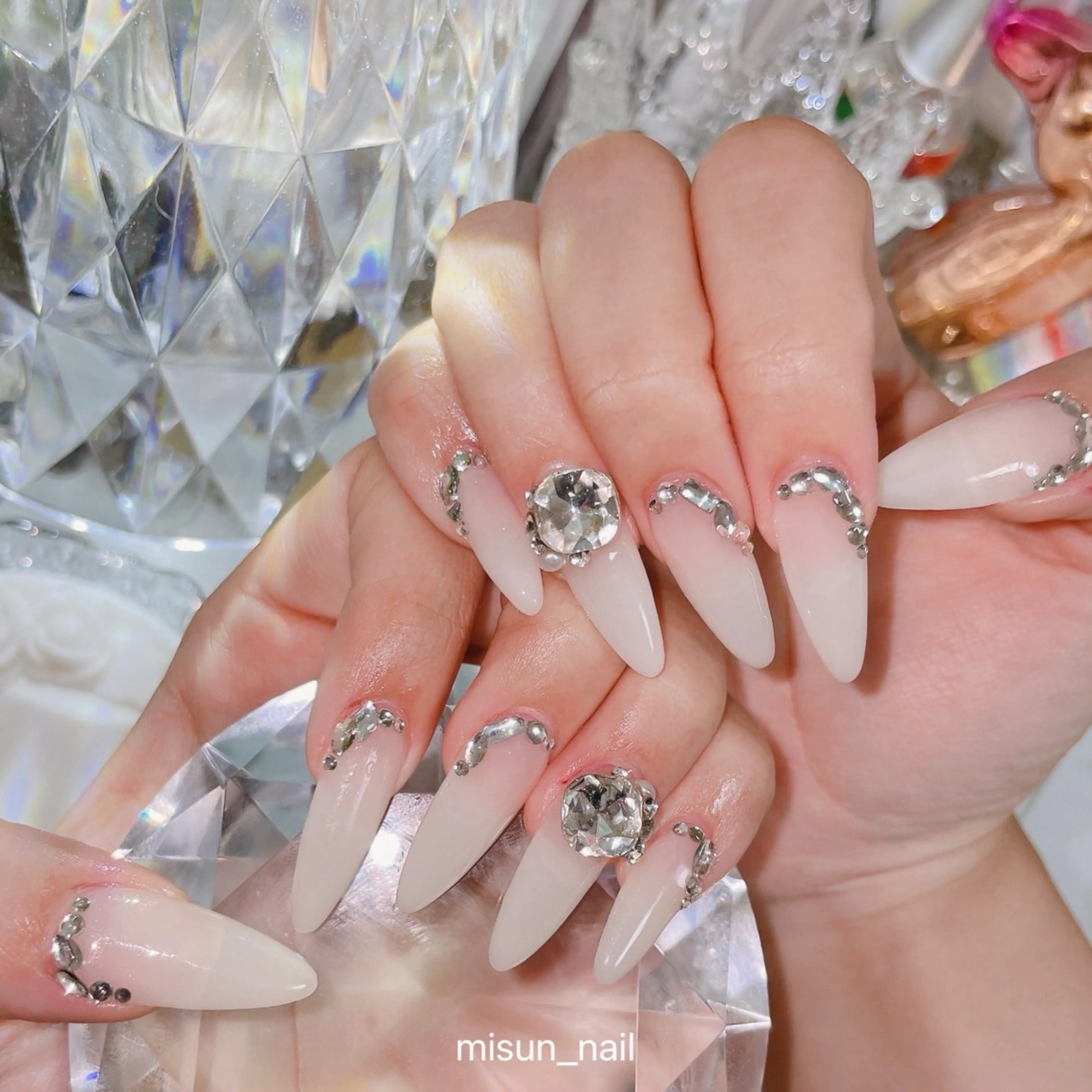 ネイル アートネイル オーロラネイル チークネイル 長さ出し フラッシュネイル misun_nail所属・misun_ nailのネイルデザイン