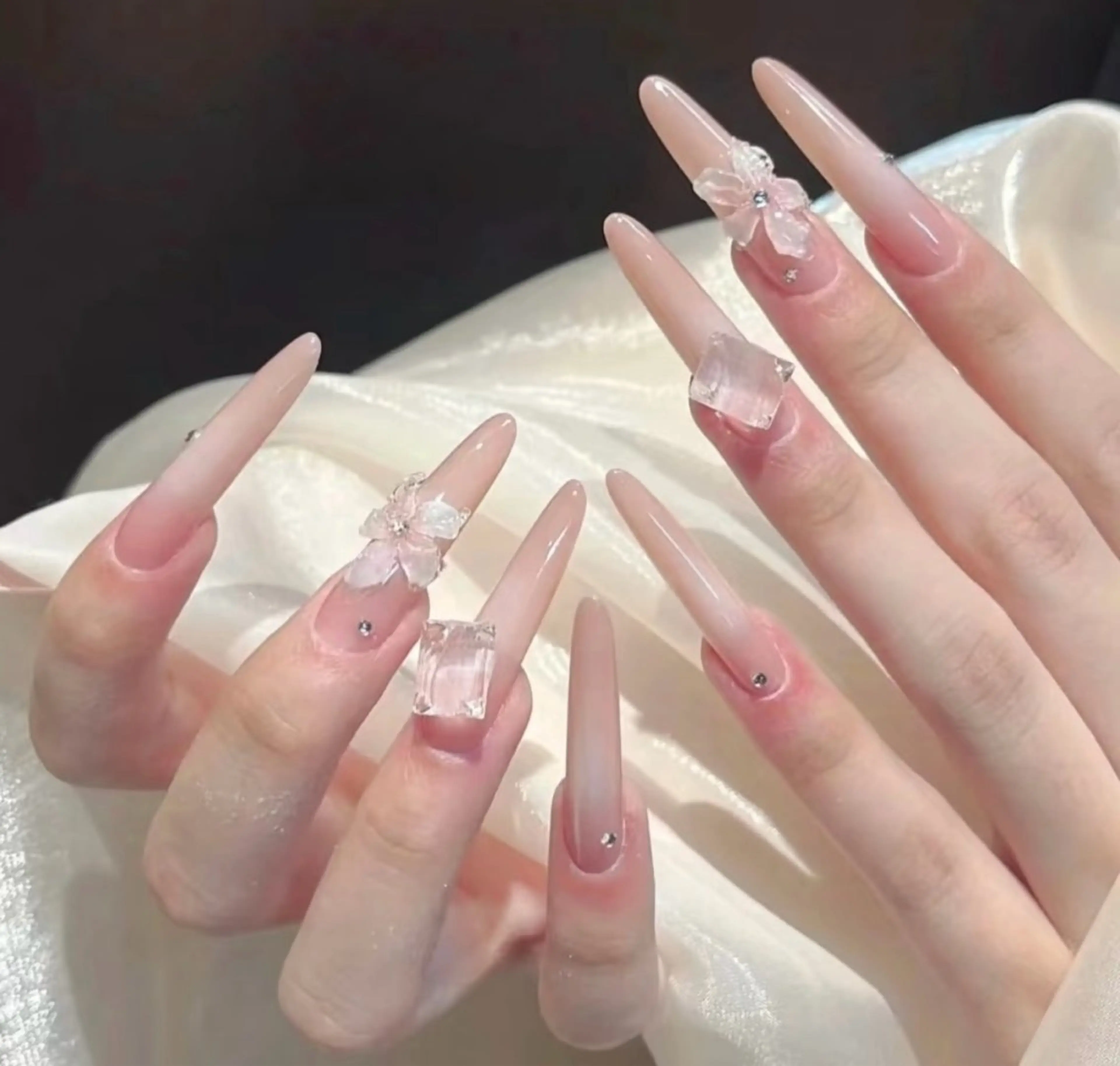 ネイル ハンドネイル D-BEAUTY Nailsalonのネイルデザイン