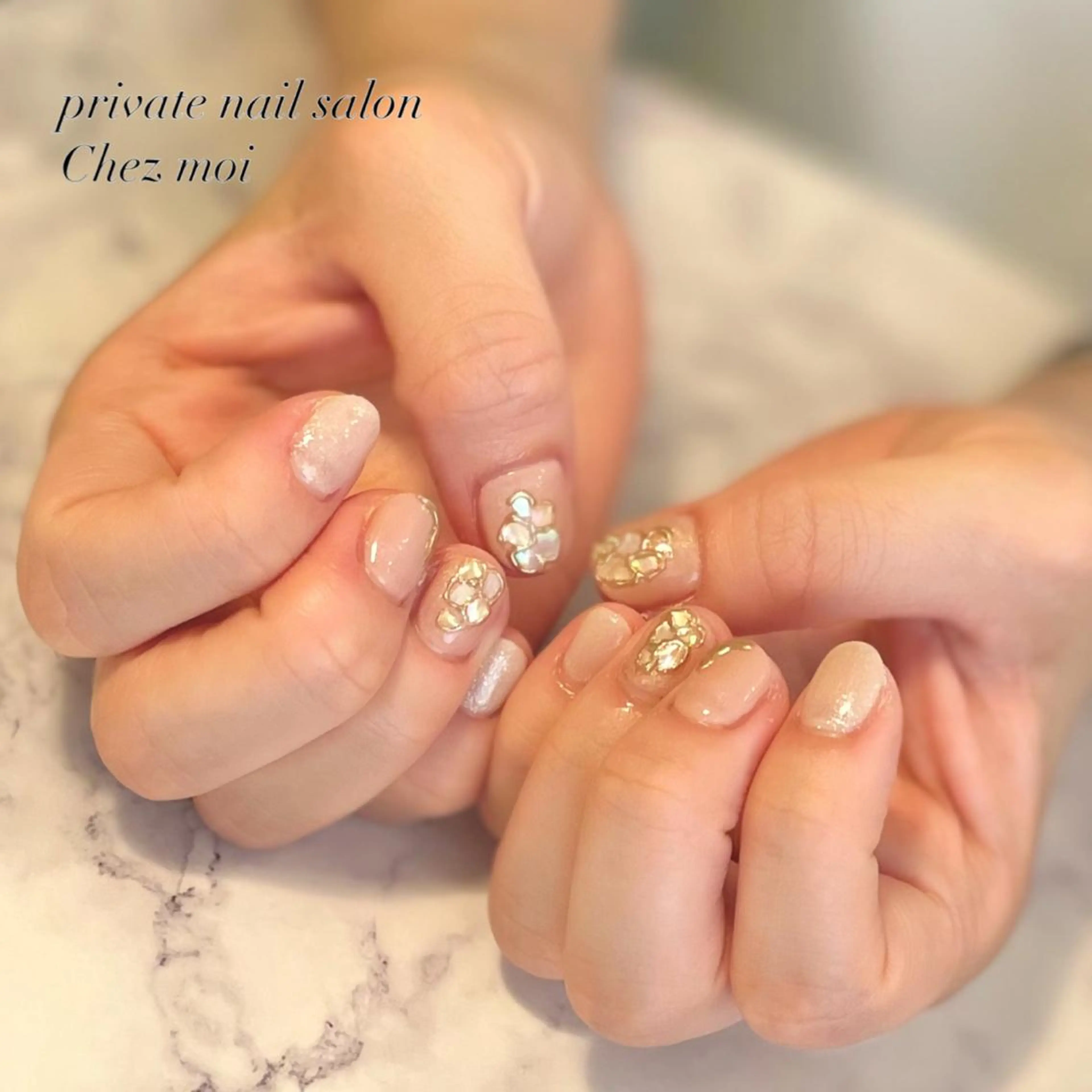 ネイル KOMINE TOMOKOのネイルデザイン