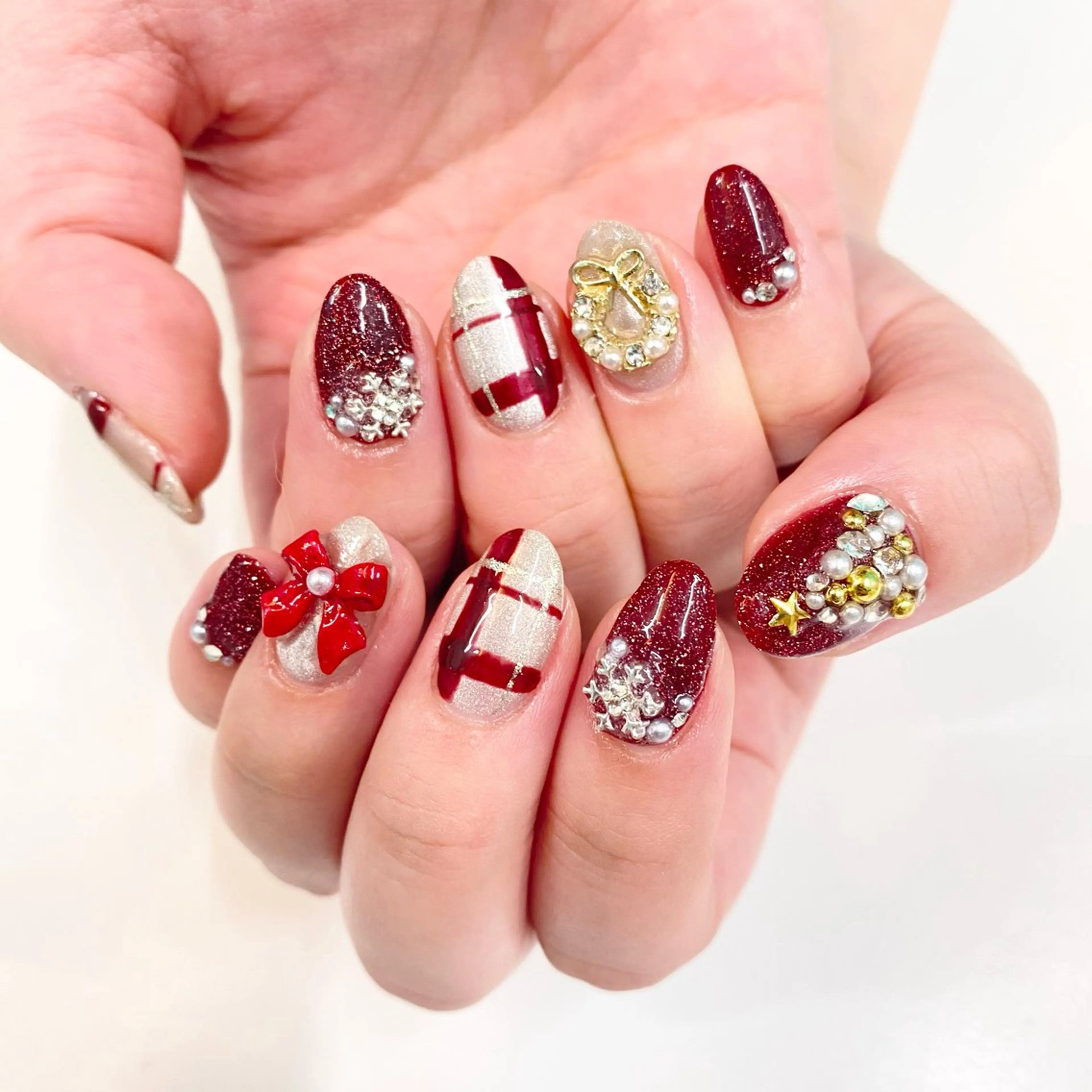 ネイル ハンドネイル Kira-ra所属・Kira-ra💎 KIRARIのネイルデザイン